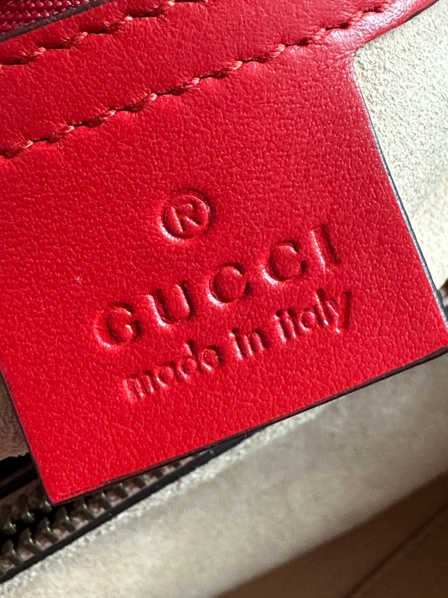 Gucci  Small GG Marmont Matelasse Tote