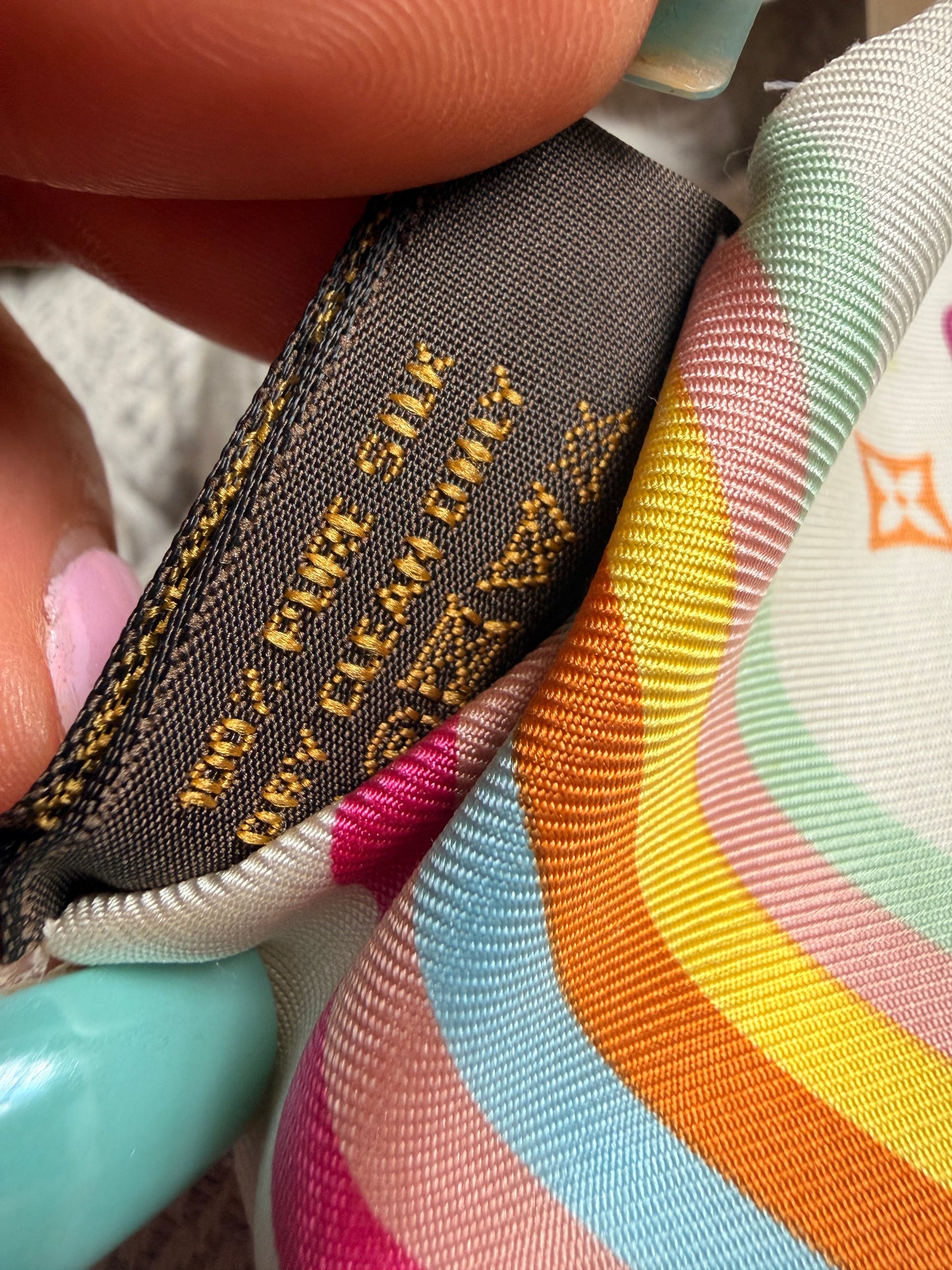 Louis Vuitton HTF Multicolor Bandeau in Blanc