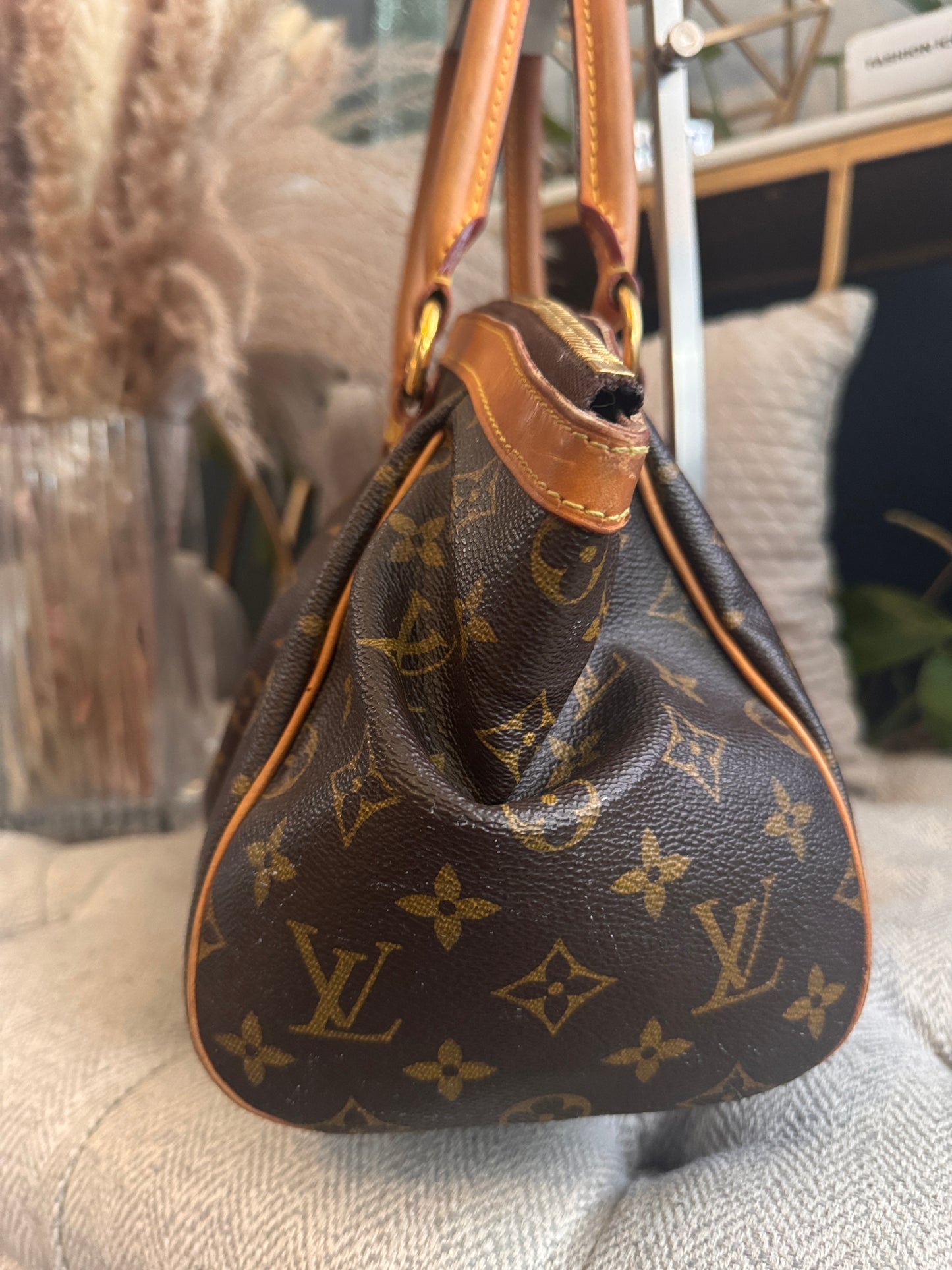 Louis Vuitton Vintage Tivoli PM