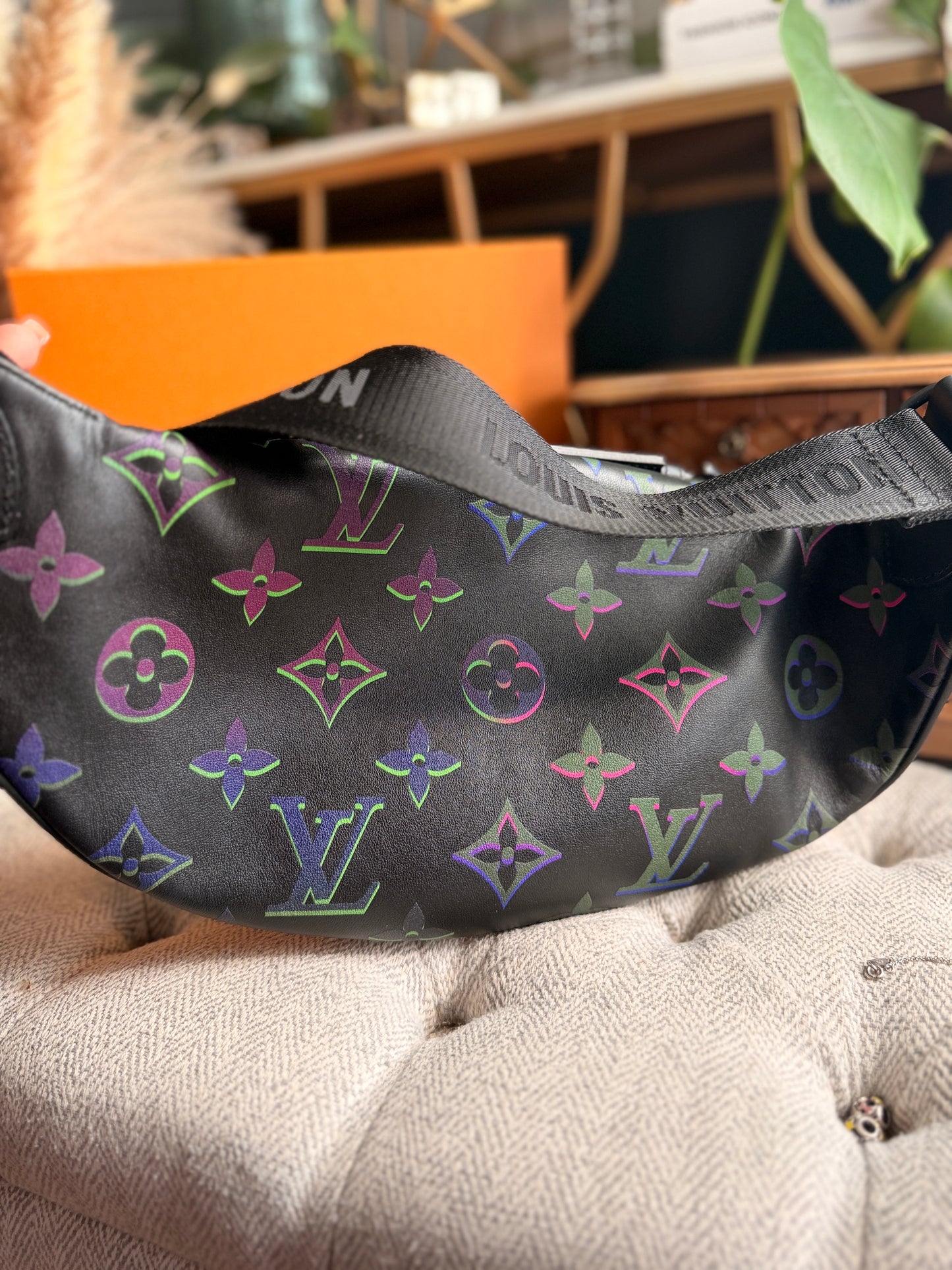 Louis Vuitton Calfskin Monogram Spotlight Comet Bumbag Black Borealis