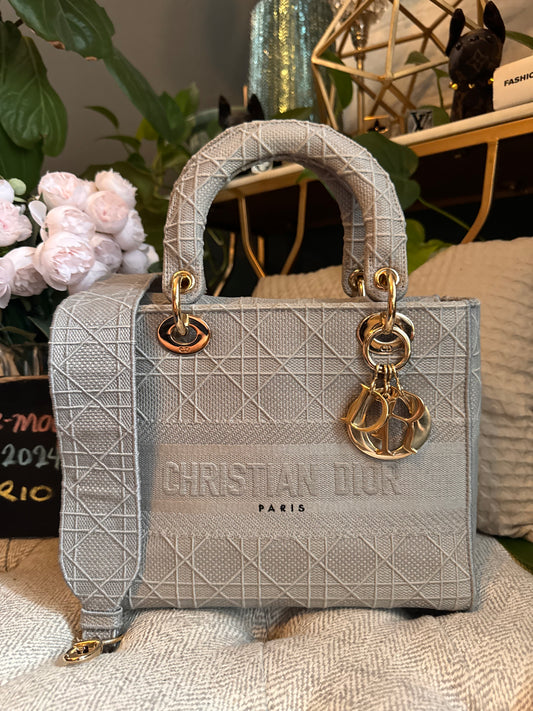 Christian Dior LADY D-LITE Medium Bag in Cool Grey Cannage Embroidery