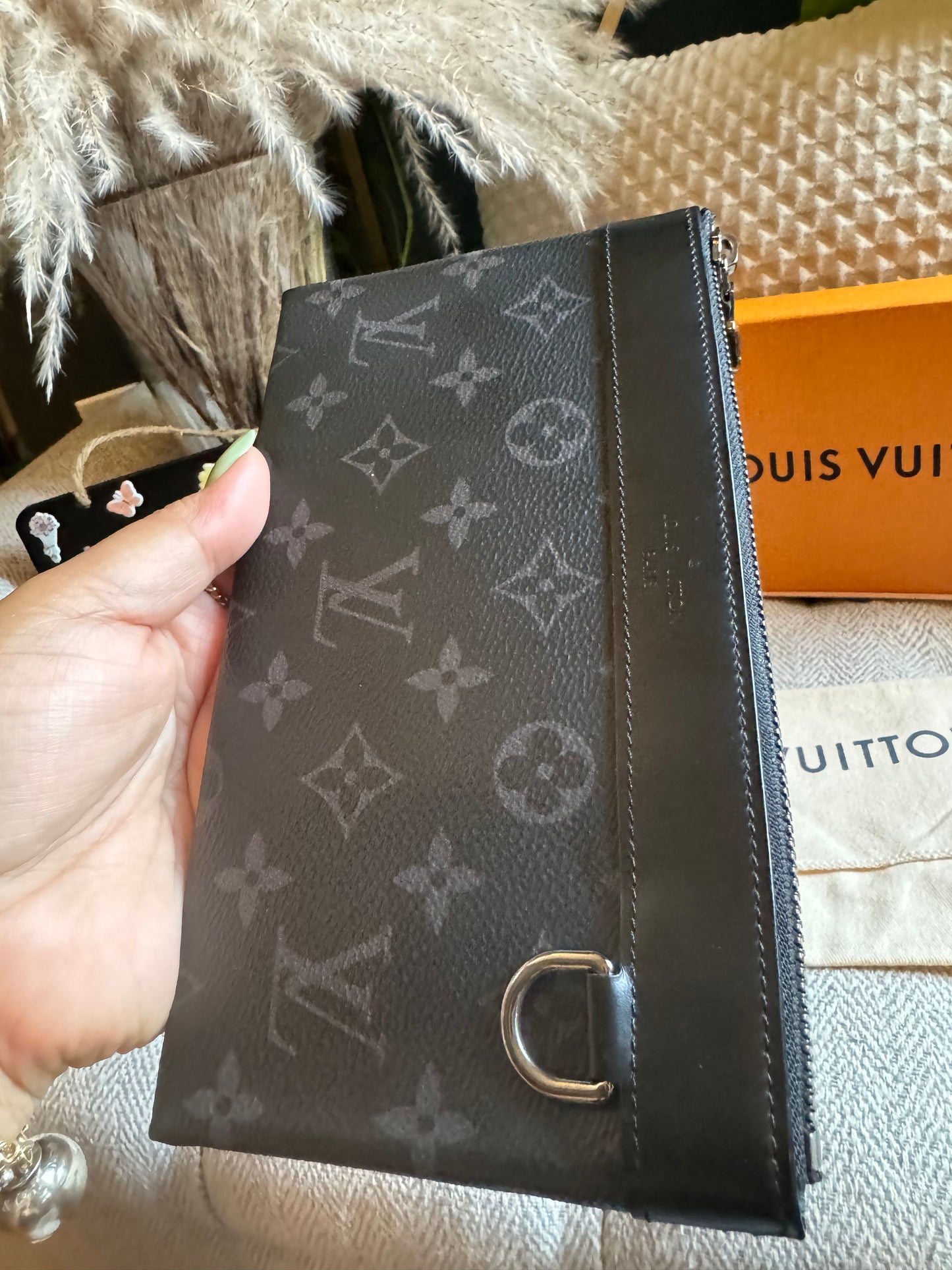 Louis Vuitton Discovery Pouch in Monogram Eclipse