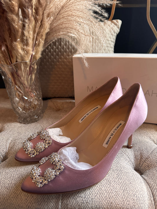 Manolo Blahnik Hangisi Pumps