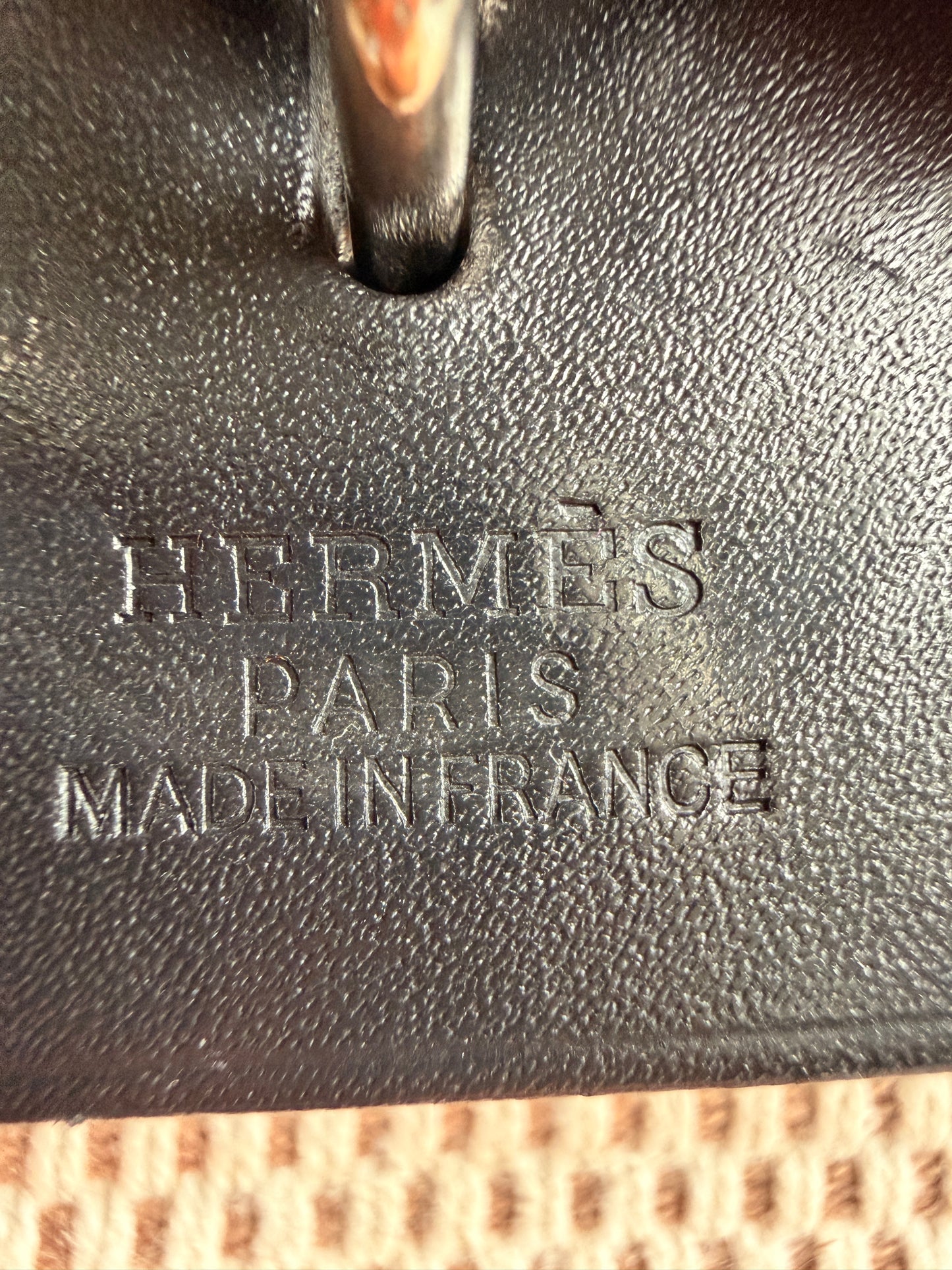 HERMES
Vache Hunter Criss Viking Herbag PM 31 Natural Black with Black Replacement bag