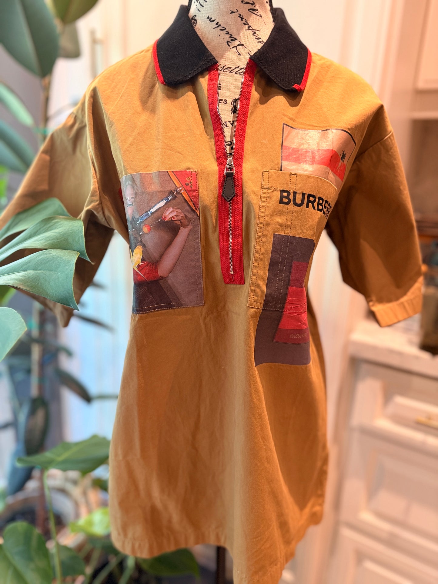 Burberry SS19 Runway Graphic Half-Zip Shirt – Riccardo Tisci Debut Collection – Men’s XS / Unisex
