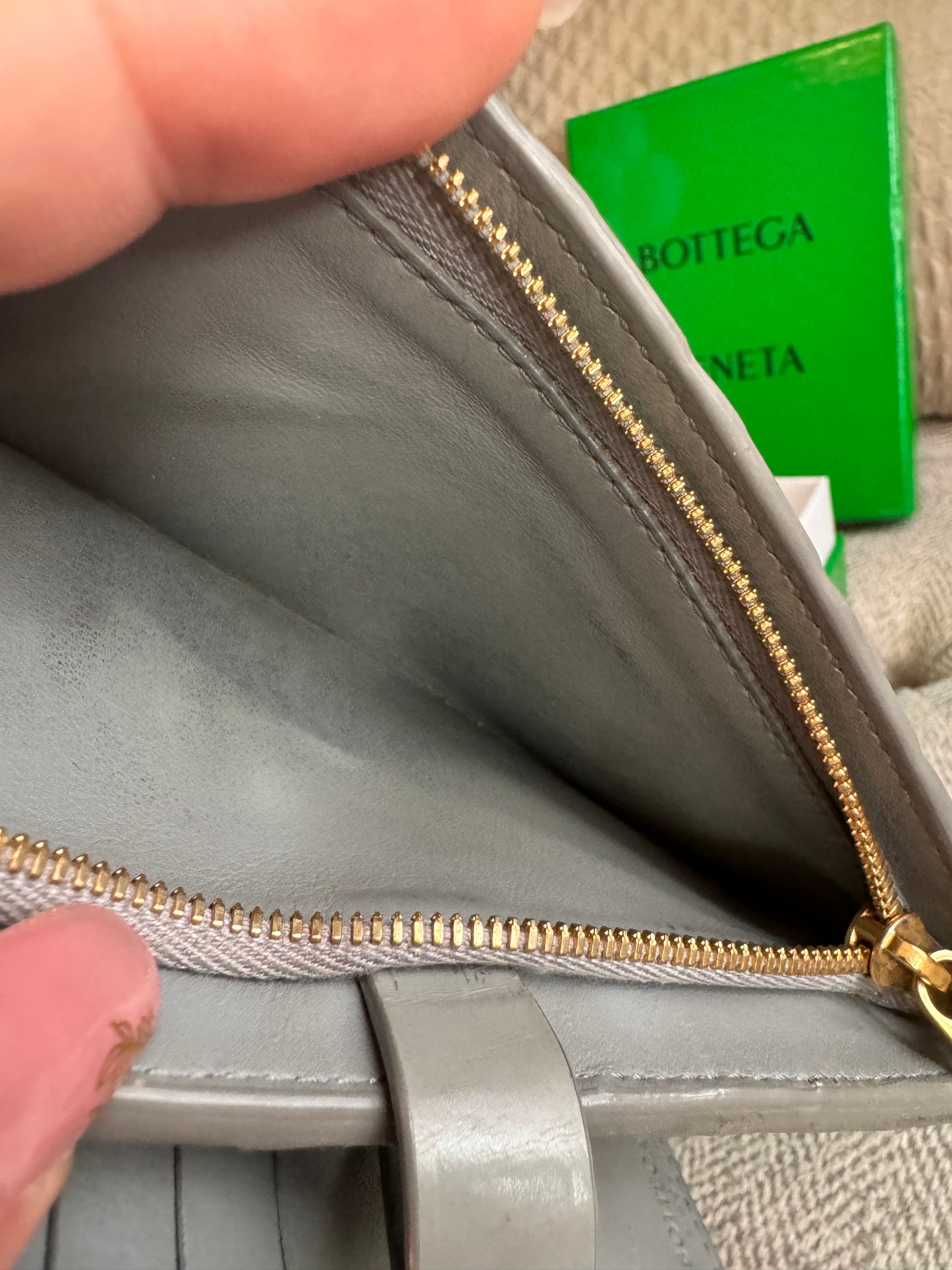 Bottega Veneta Intrecciato Midsized wallet