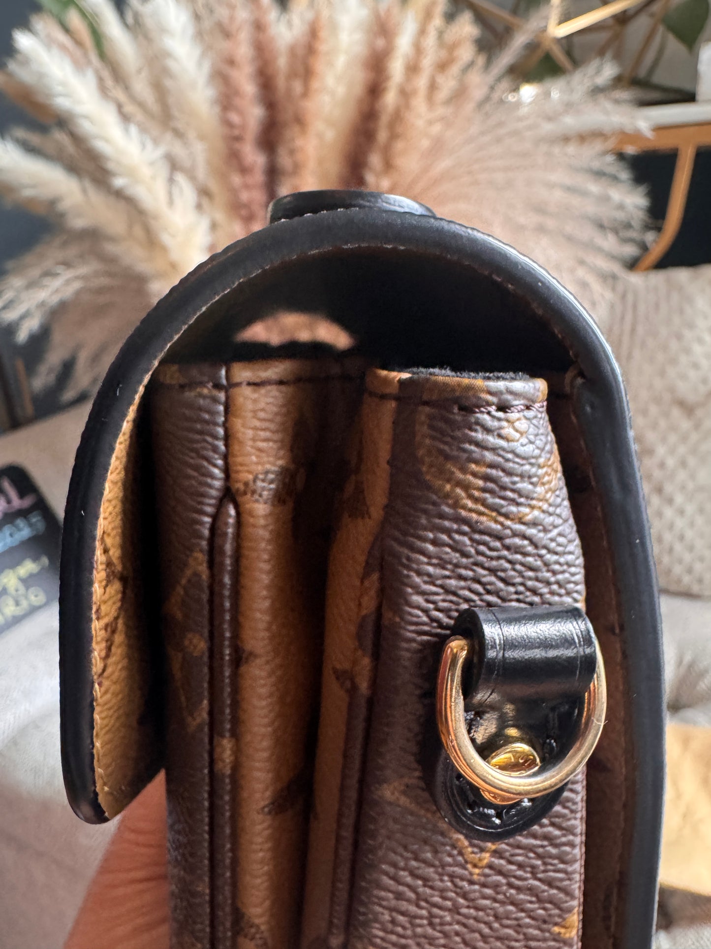 Louis Vuitton Pochette Metis in Reverse Monogram