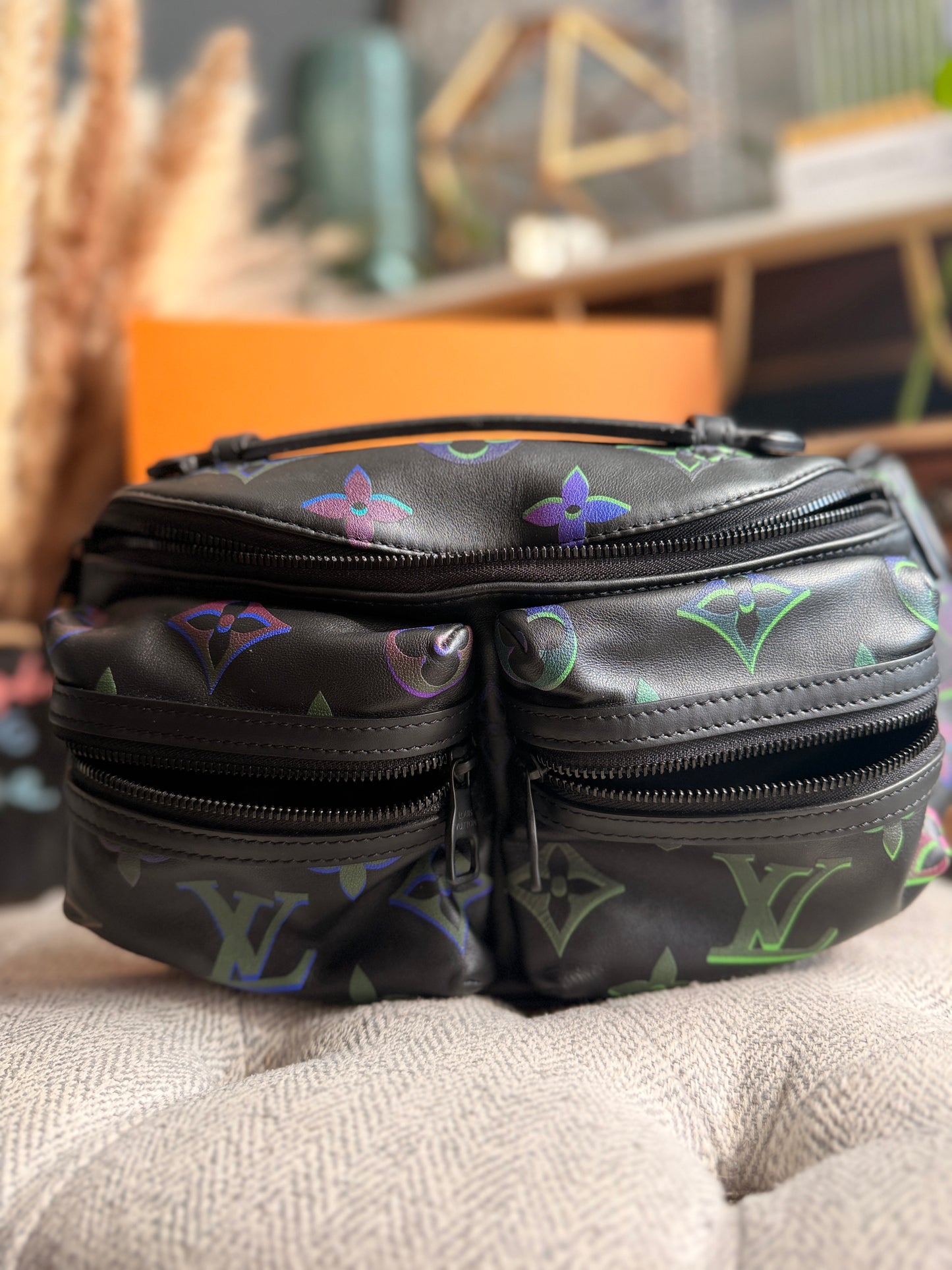 Louis Vuitton Calfskin Monogram Spotlight Comet Bumbag Black Borealis