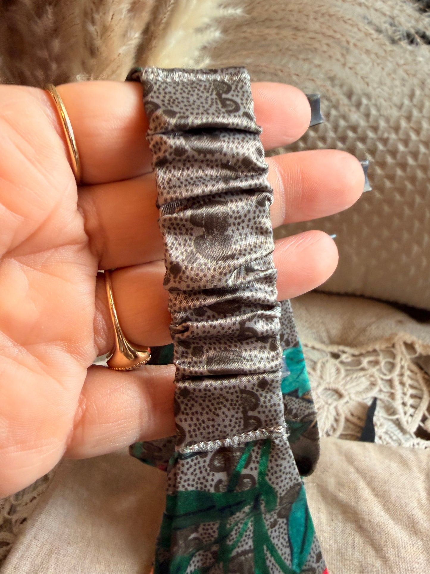 GUCCI

Silk Monogram Tian Print Headband