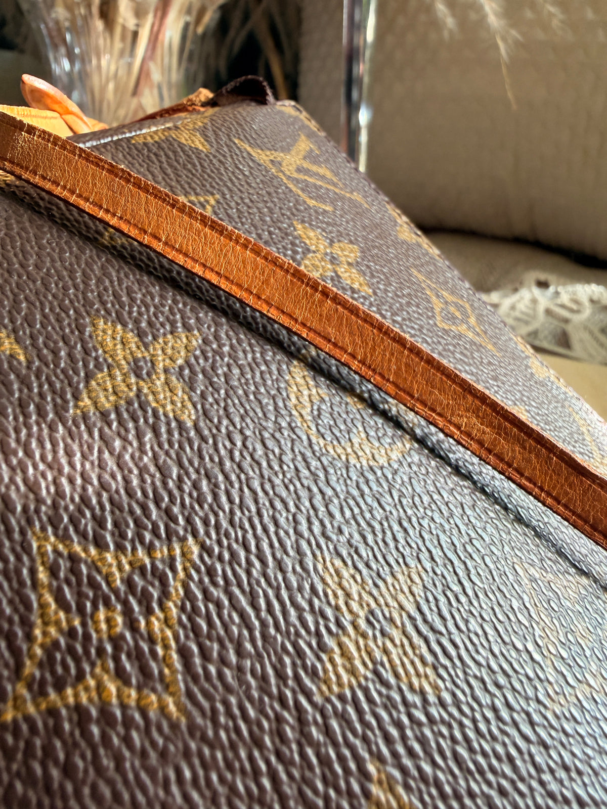 LOUIS VUITTON Pochette Accessoires