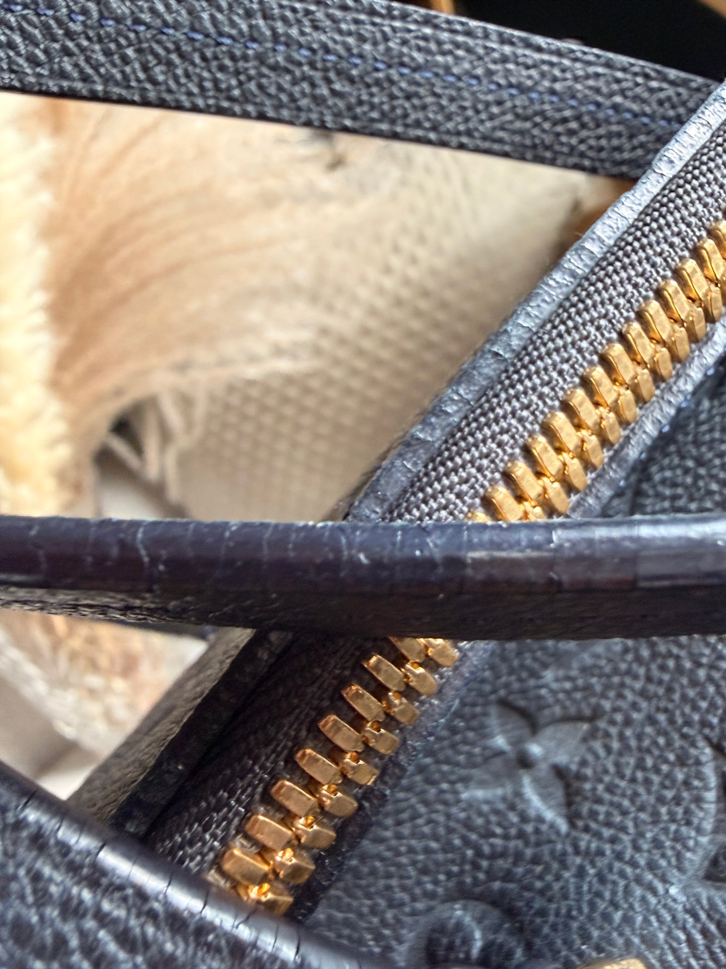 Louis Vuitton Lumineuse PM in Infini Empreinte