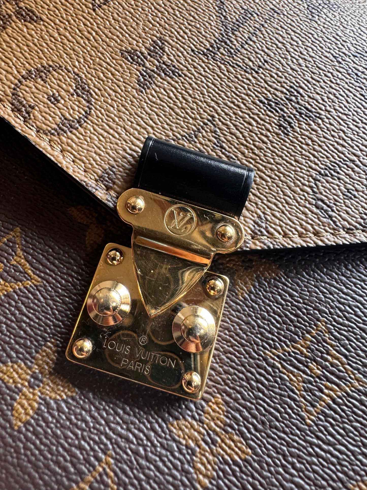 Louis Vuitton Pochette Metis in Reverse Monogram