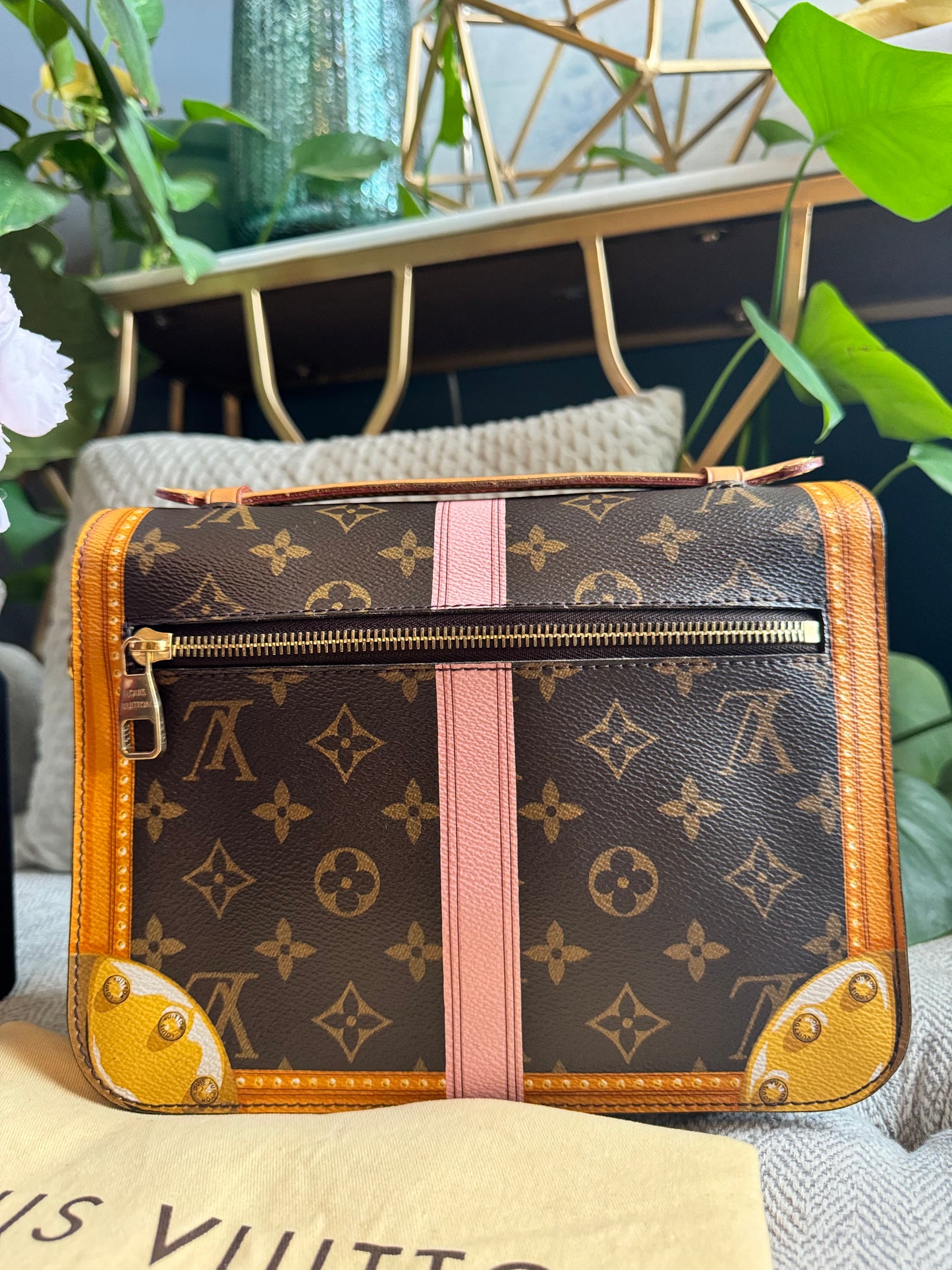 Louis Vuitton Summer Trunks Pochette Metis