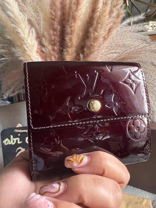 Louis Vuitton Compact wallet in Amarante