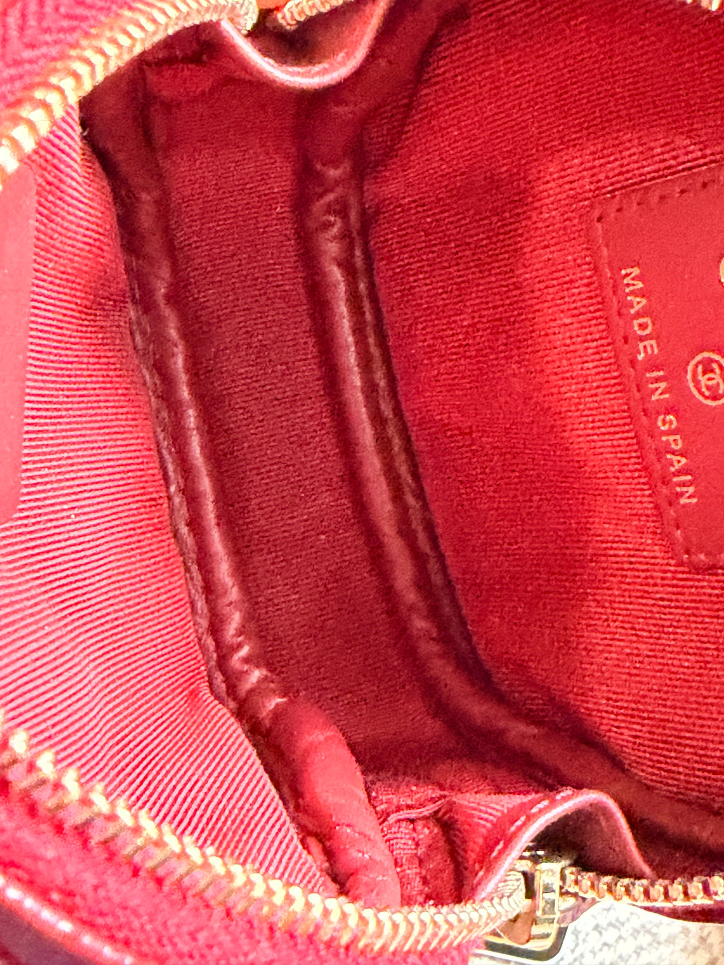 Chanel CHANEL 19B BURGUNDY CAVIAR ROUND POUCH/ COIN PURSE