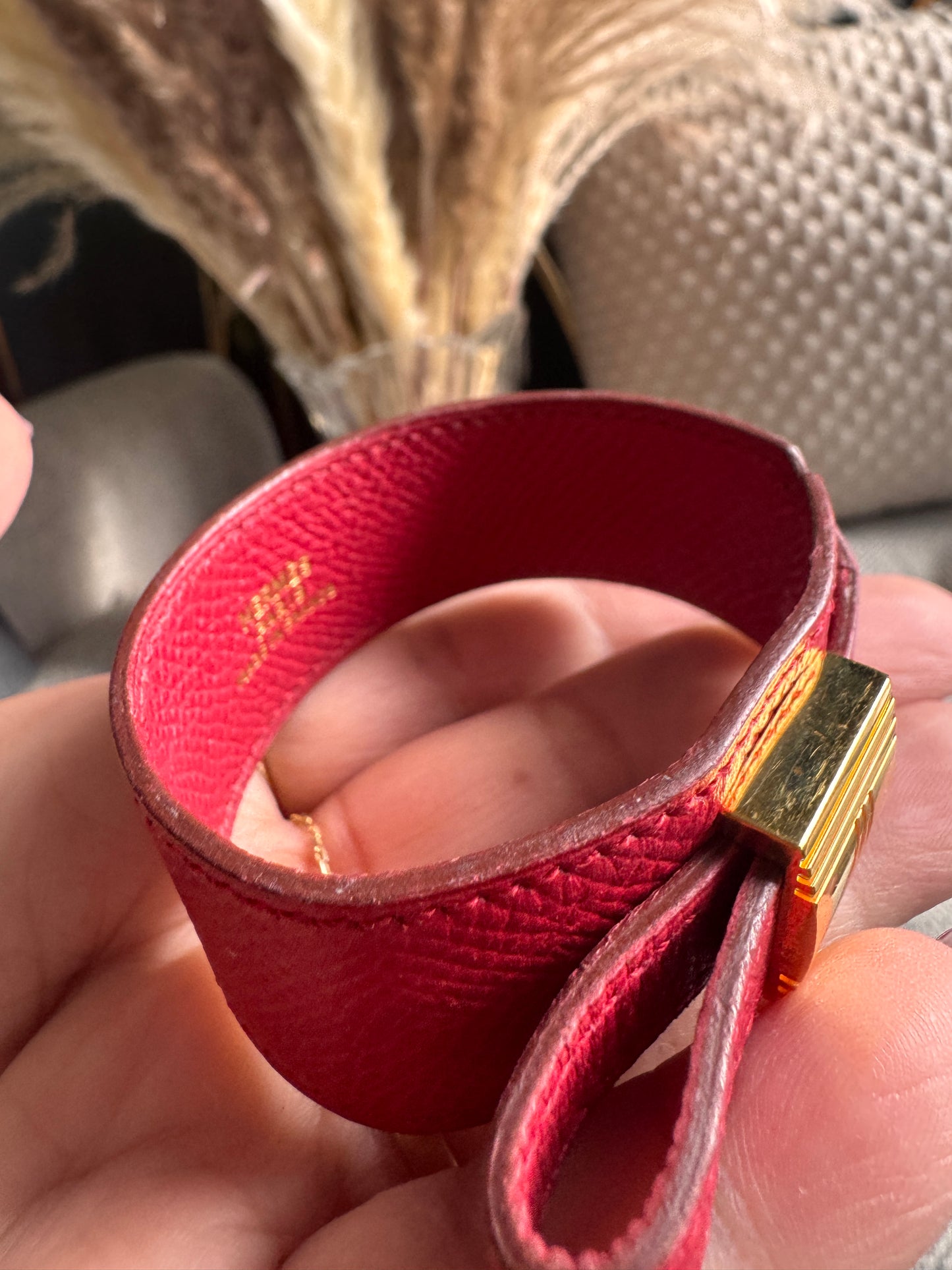 Hermès
Vintage Leather Artemis Wrap Bracelet
Est. Retail C$782