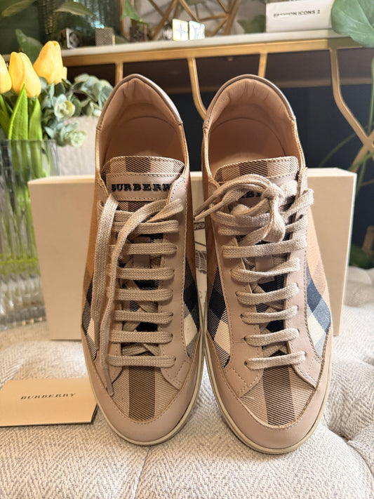 Burberry Sneakers