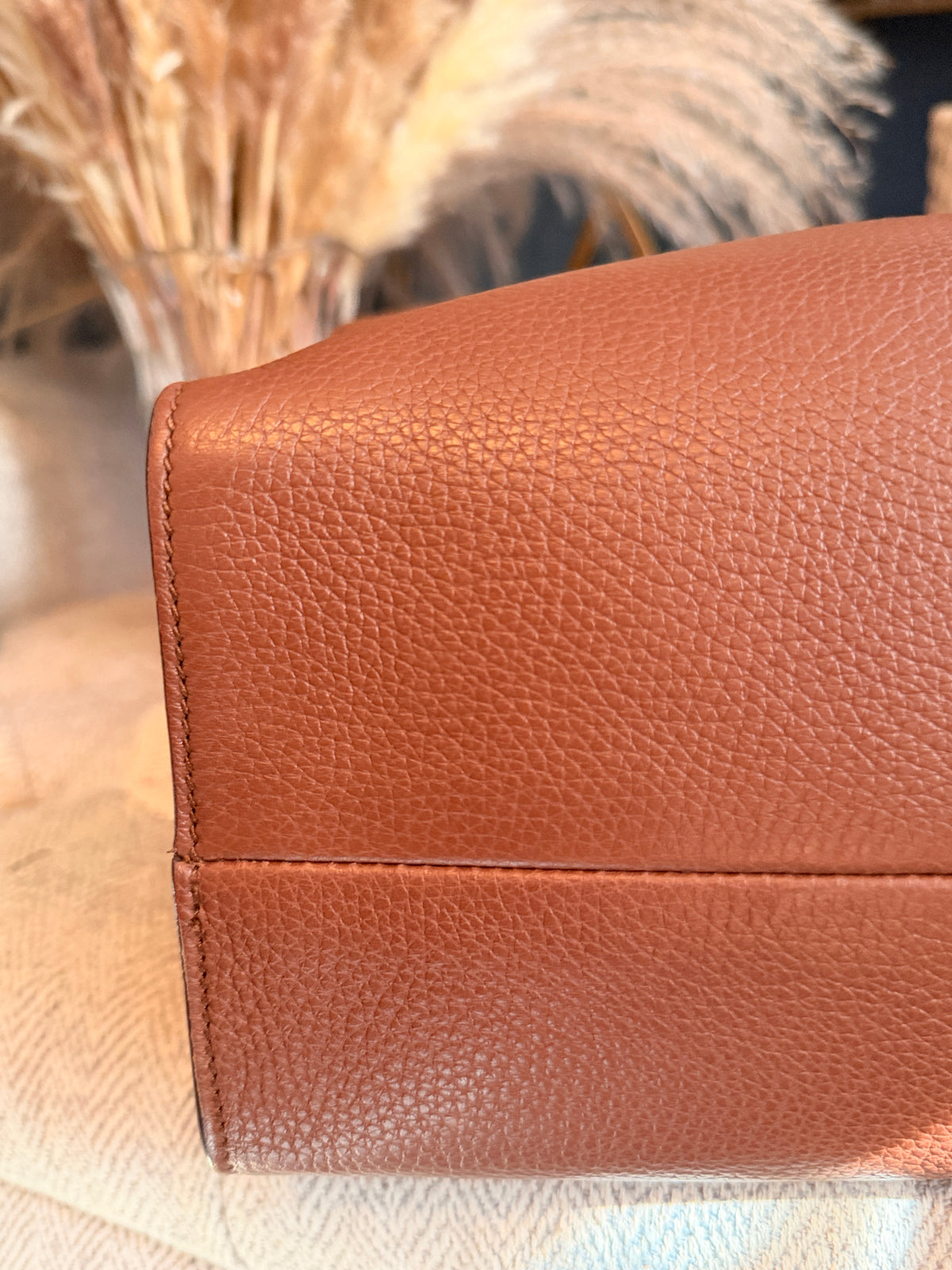 Gucci Leather Interlocking GG Tote
