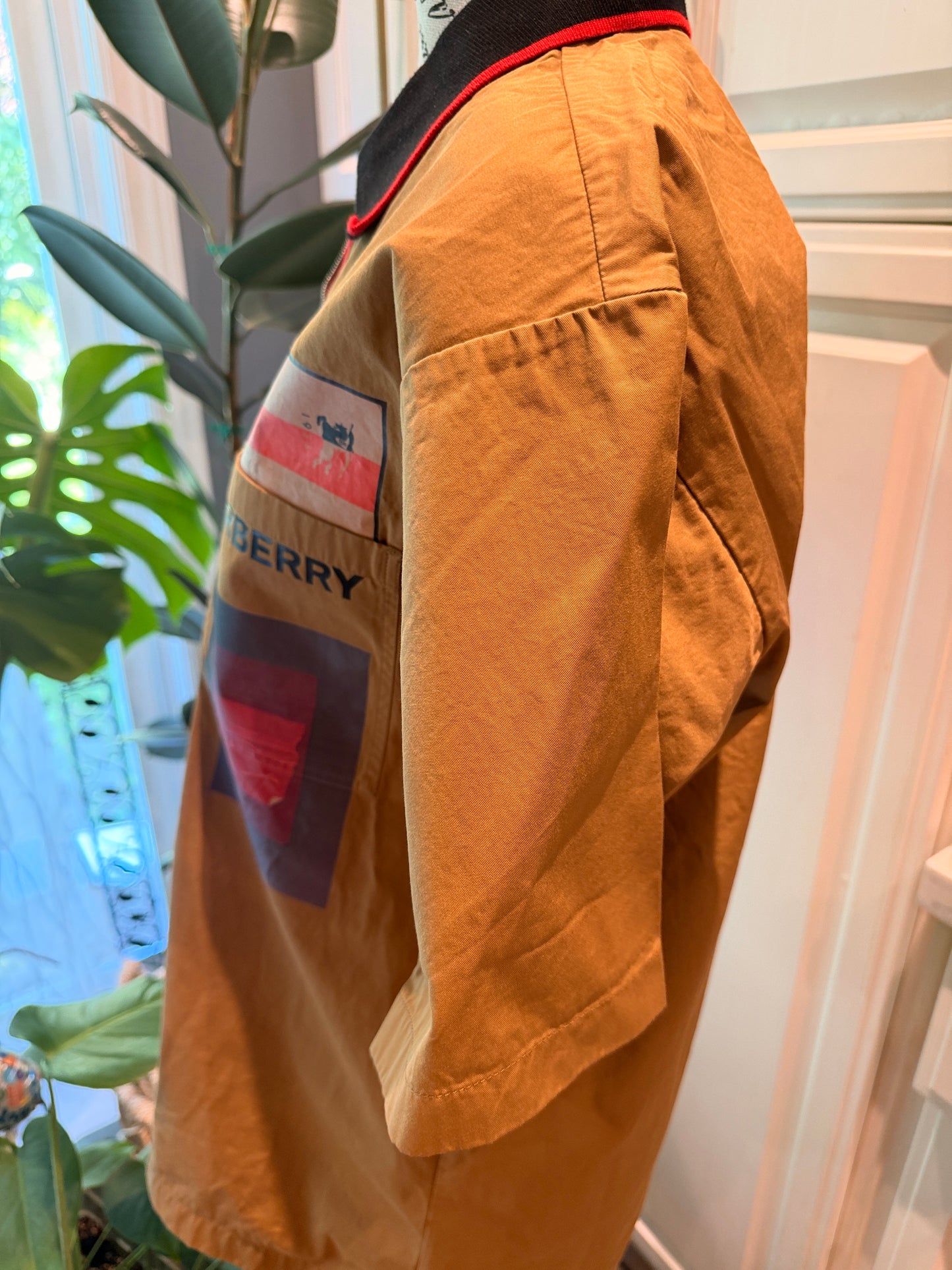 Burberry SS19 Runway Graphic Half-Zip Shirt – Riccardo Tisci Debut Collection – Men’s XS / Unisex