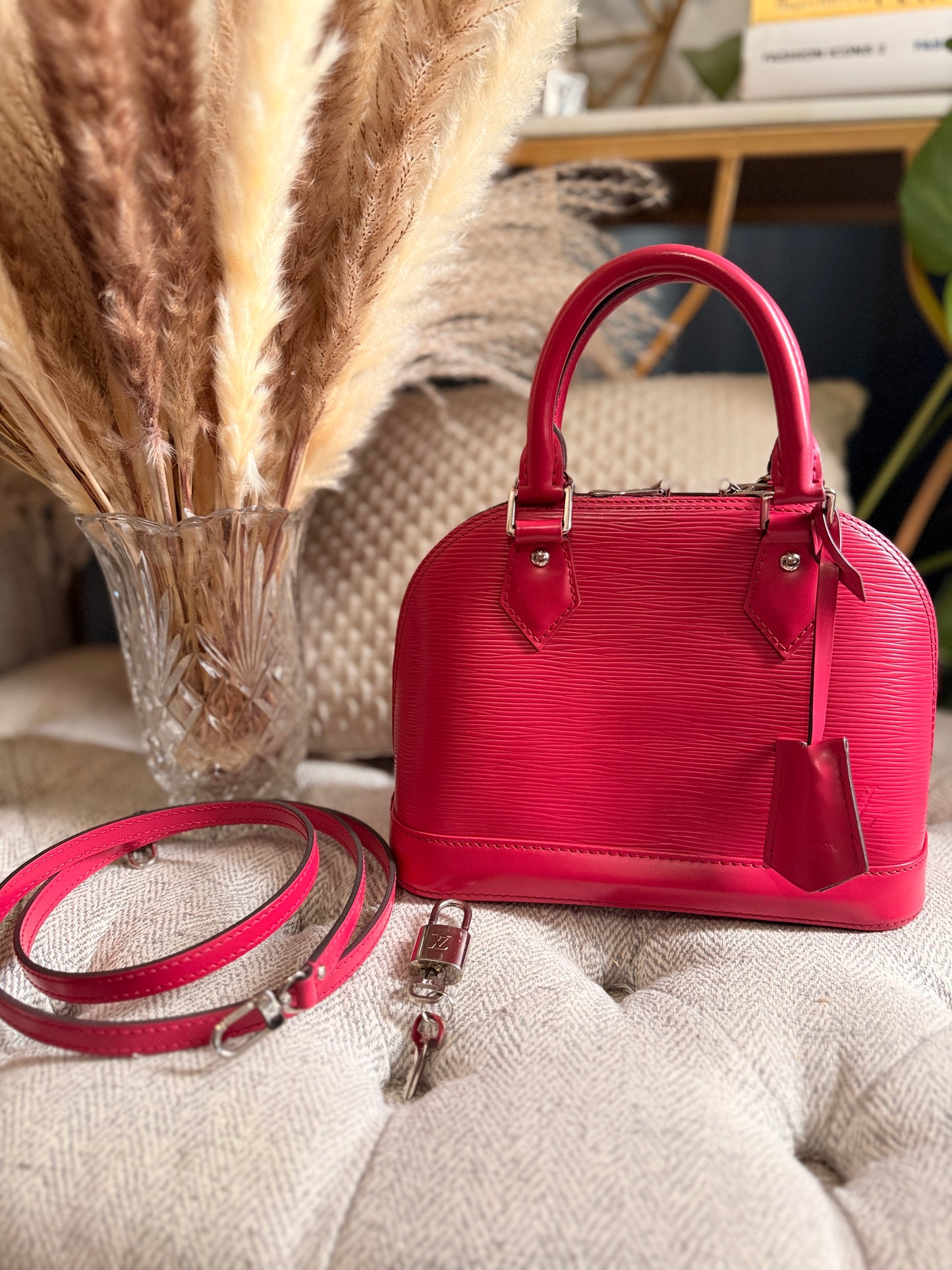 Louis Vuitton Alma  BB Epi