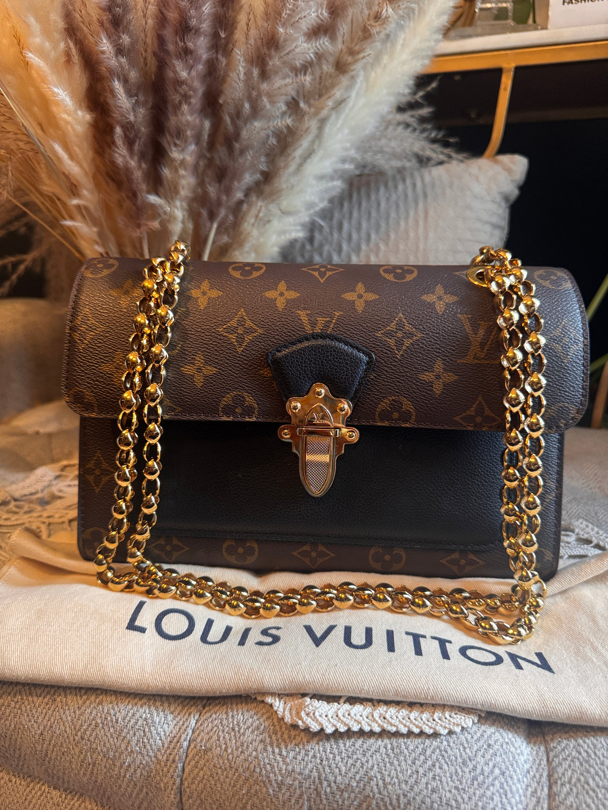 Louis Vuitton Victoire in Monogram and Black Calfskin