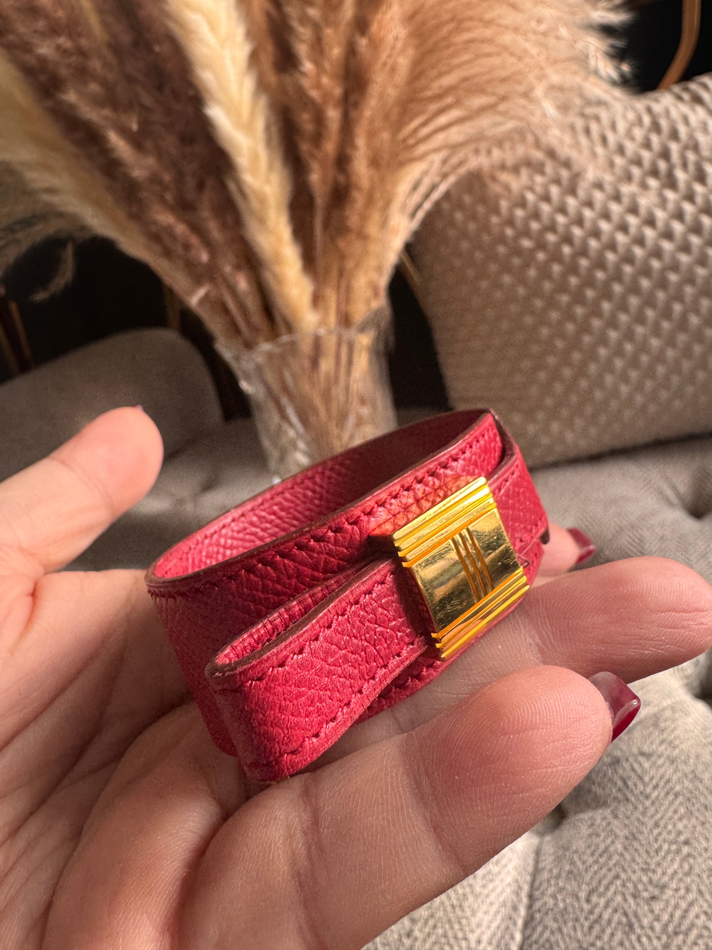 Hermès
Vintage Leather Artemis Wrap Bracelet
Est. Retail C$782