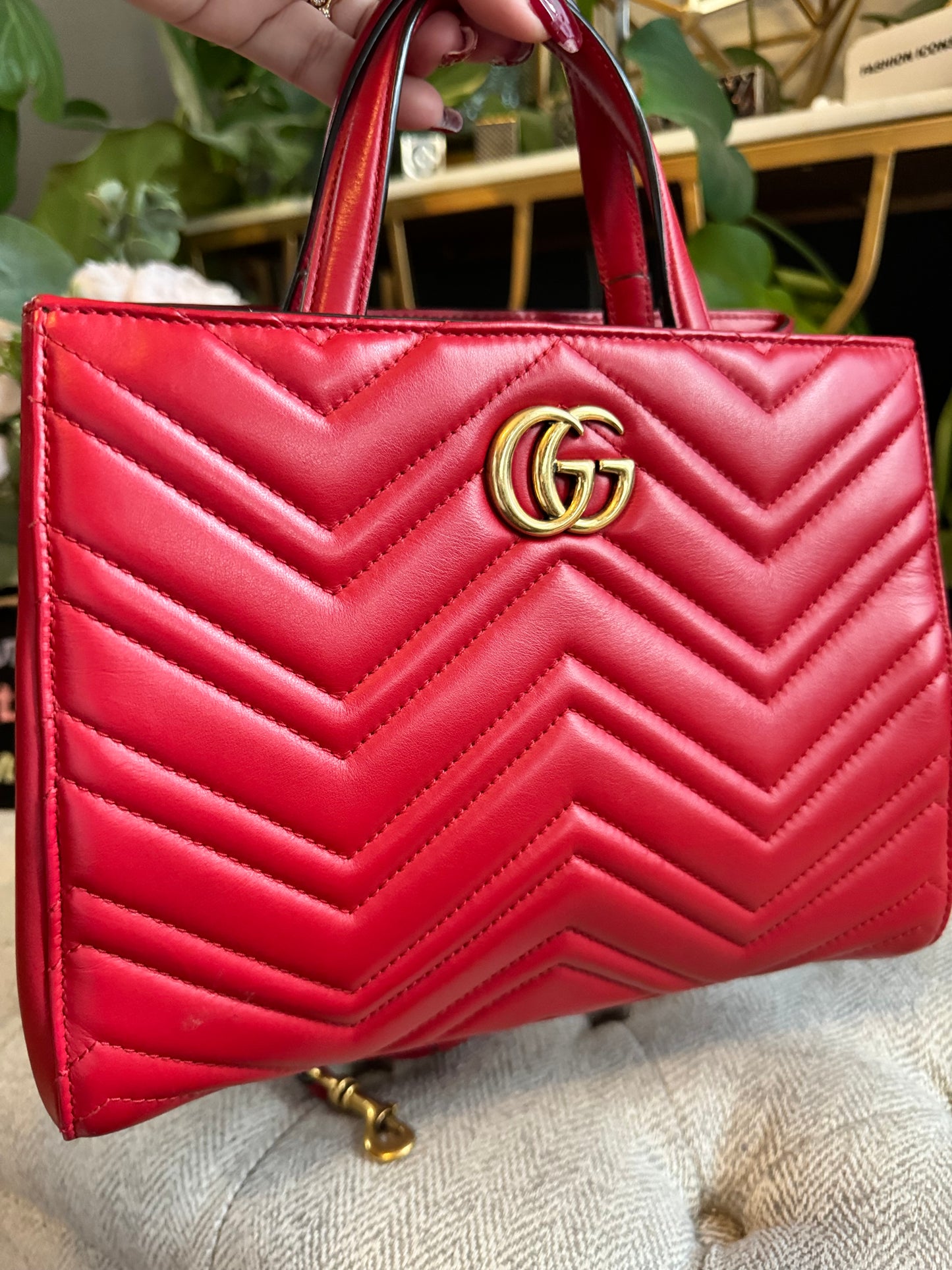 Gucci  Small GG Marmont Matelasse Tote