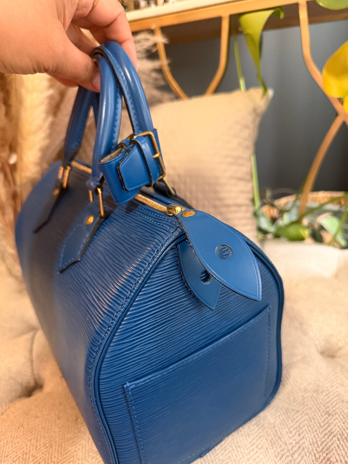 Louis Vuitton Vintage Speedy 25 in Epi Toledo Blue