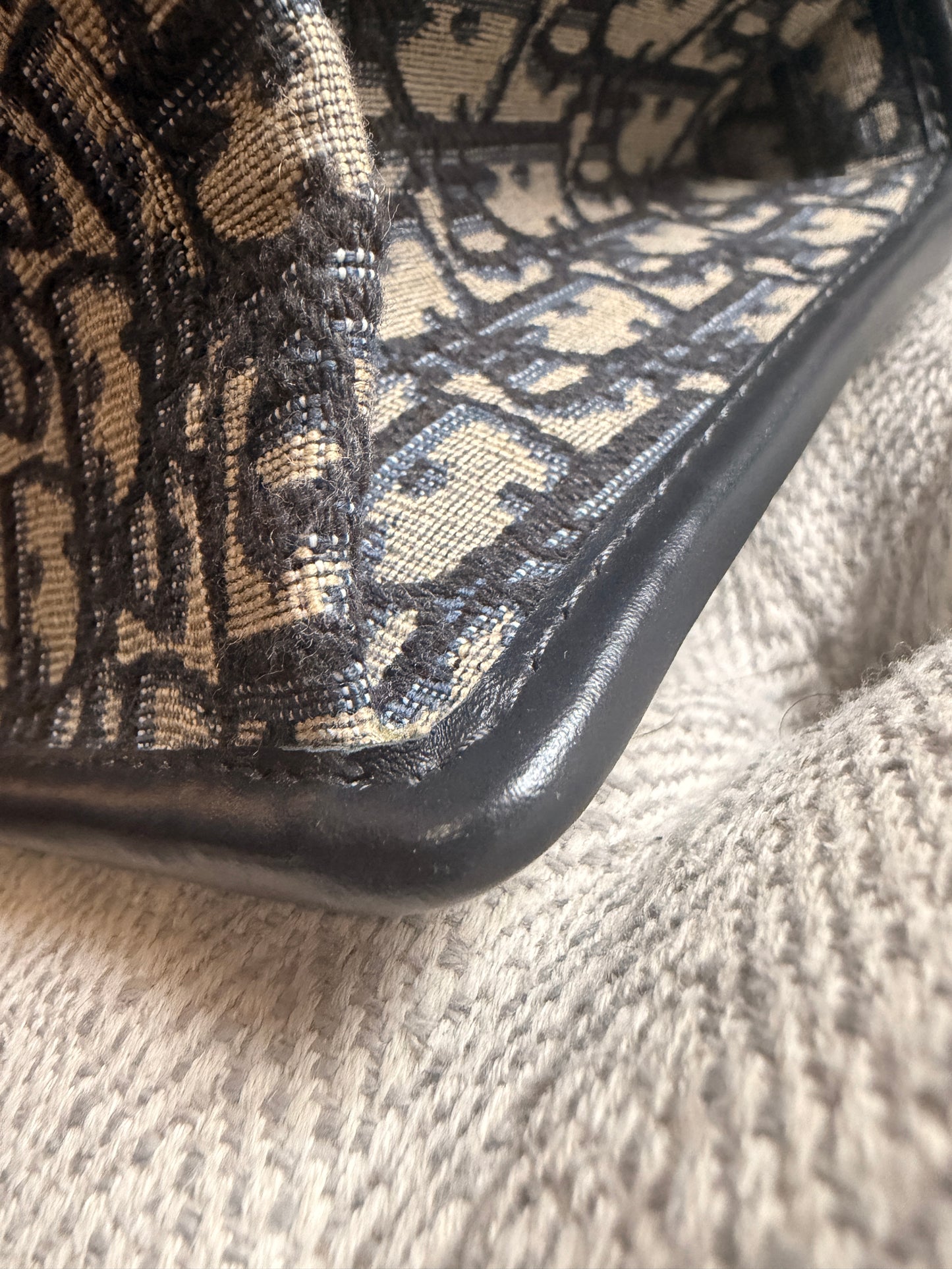 Dior Montaigne 30