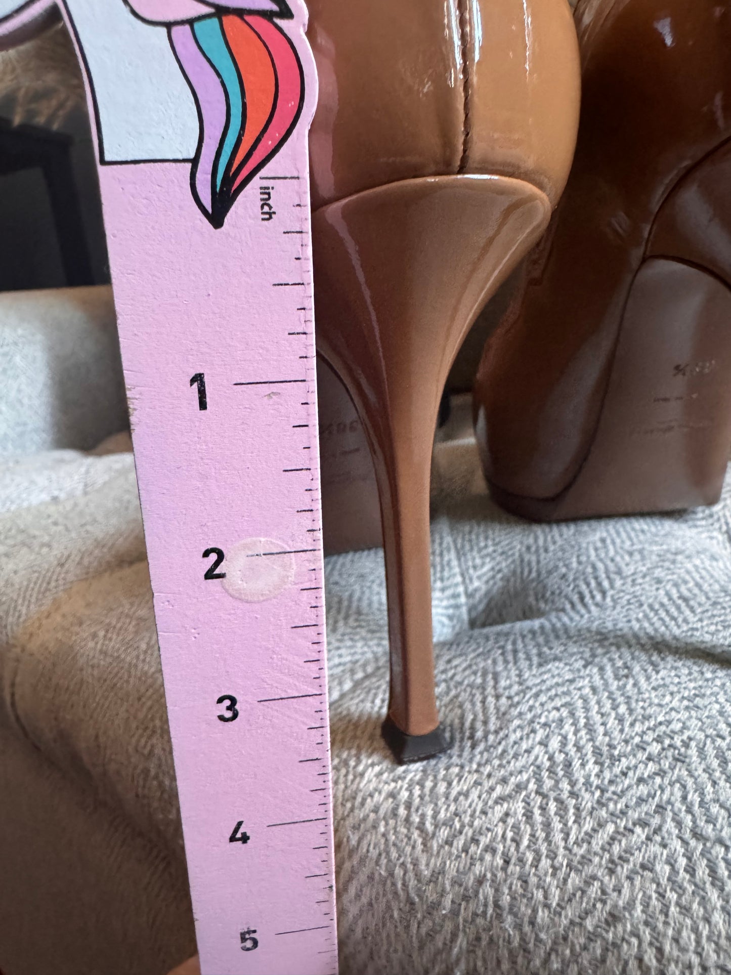 YSL Soft Nude Tribtoo 80 pump Vitello Vernice size 38.5