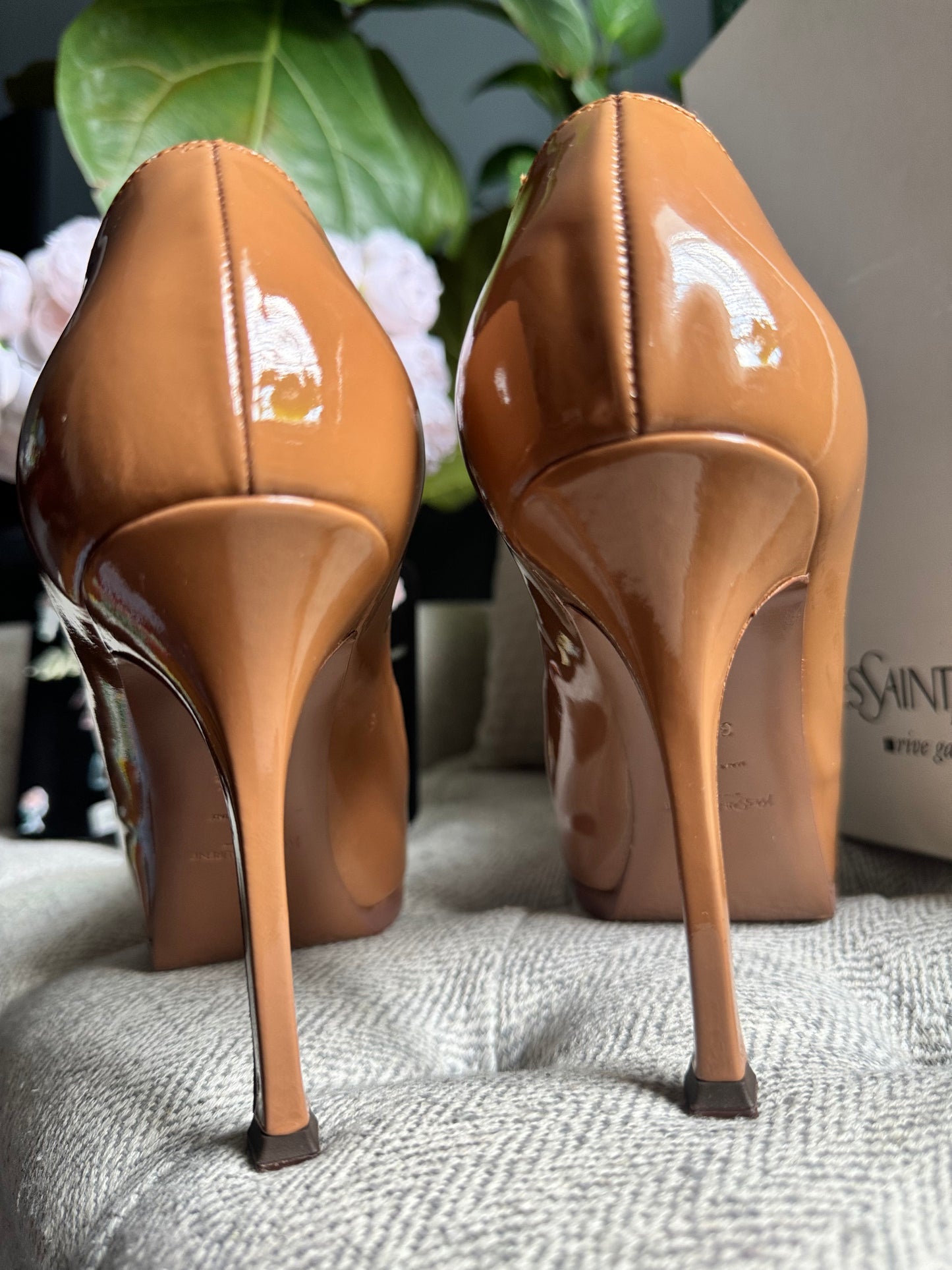 YSL Soft Nude Tribtoo 80 pump Vitello Vernice size 38.5