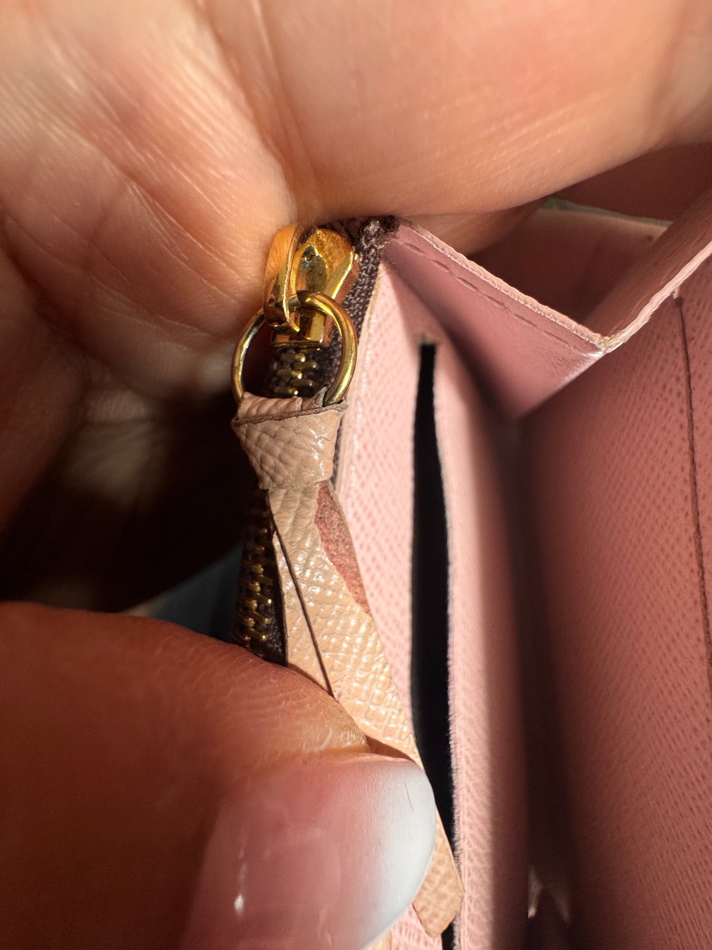 Louis Vuitton Rosalie Wallet in Rose Ballerine