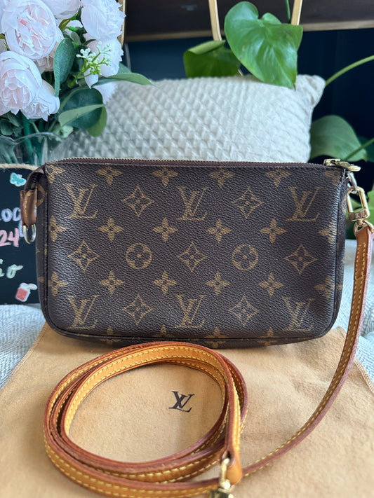 Louis Vuitton Pochette Accessoires