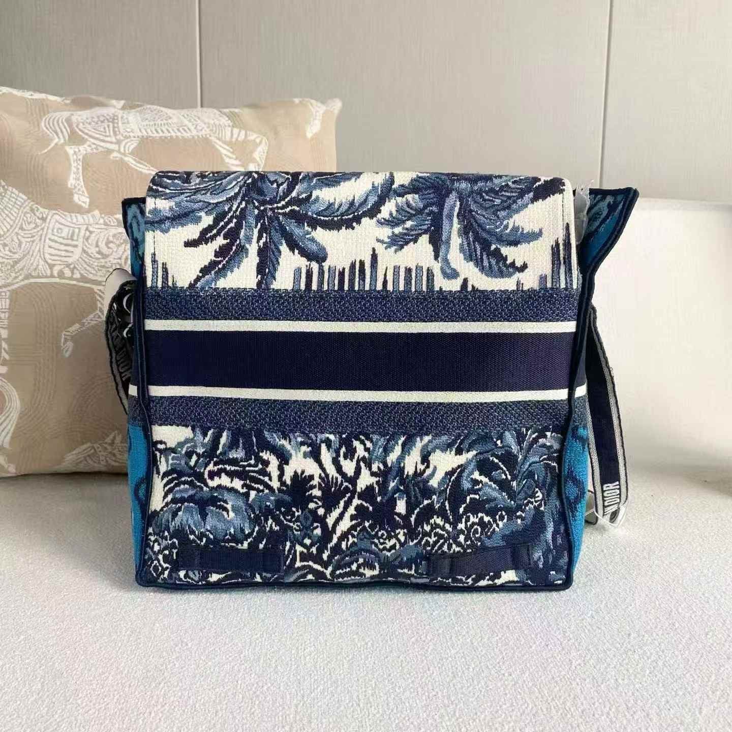 FOR PREORDER ONLY- Christian Dior 2021 Diorcamp