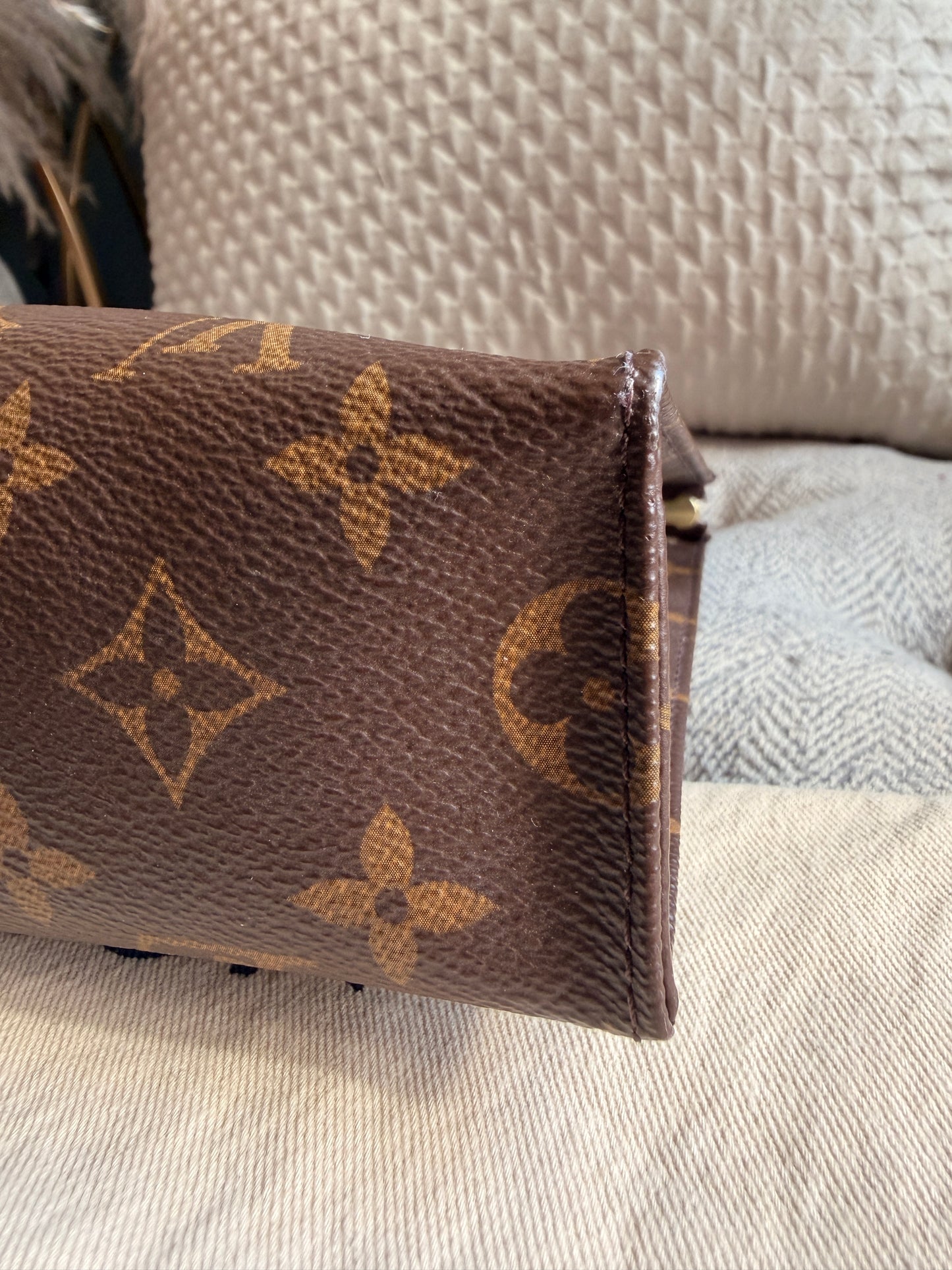 Louis Vuitton Poche Toilette GM
