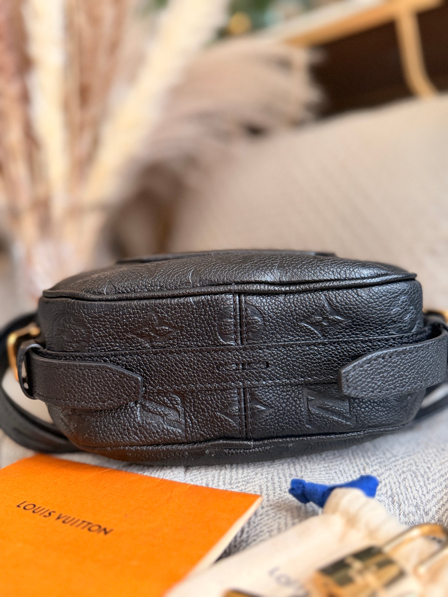 Louis Vuitton Boite Chapeau in Empreinte Noir