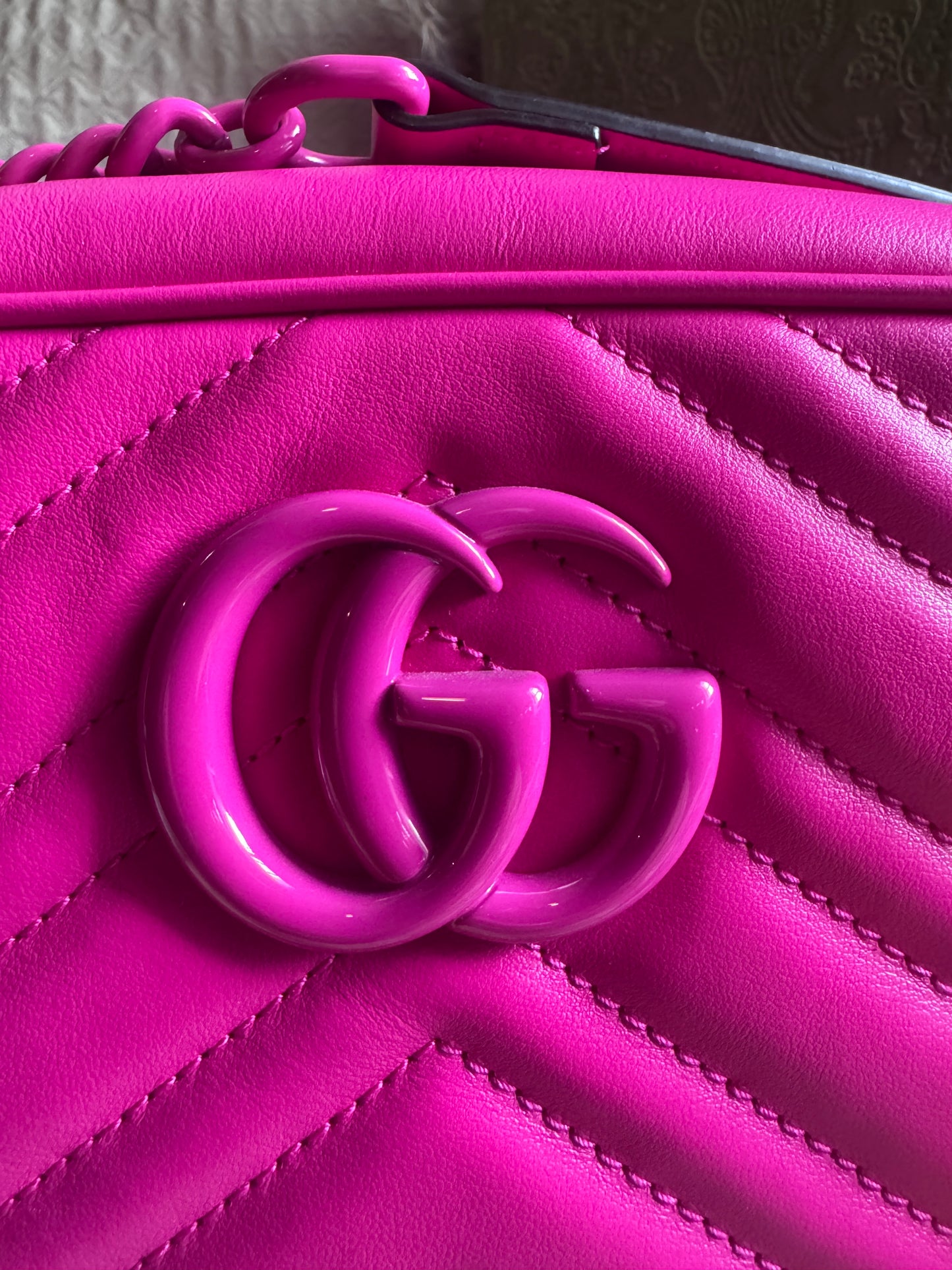Gucci Marmont Camera Bag in Small, Hot Pink