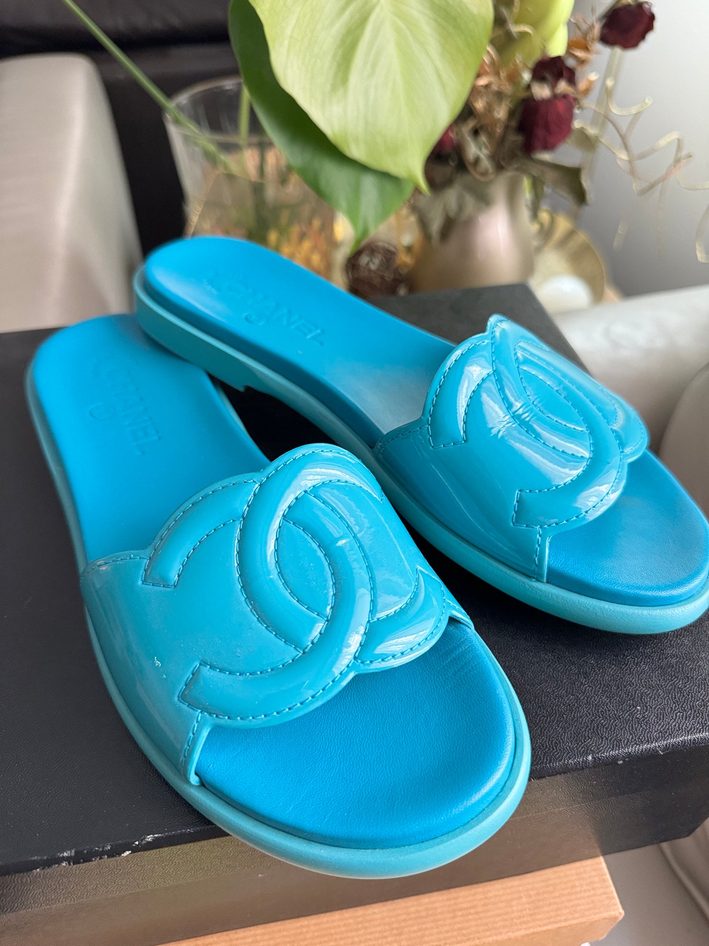 Chanel Slides in Turquoise size 39.5