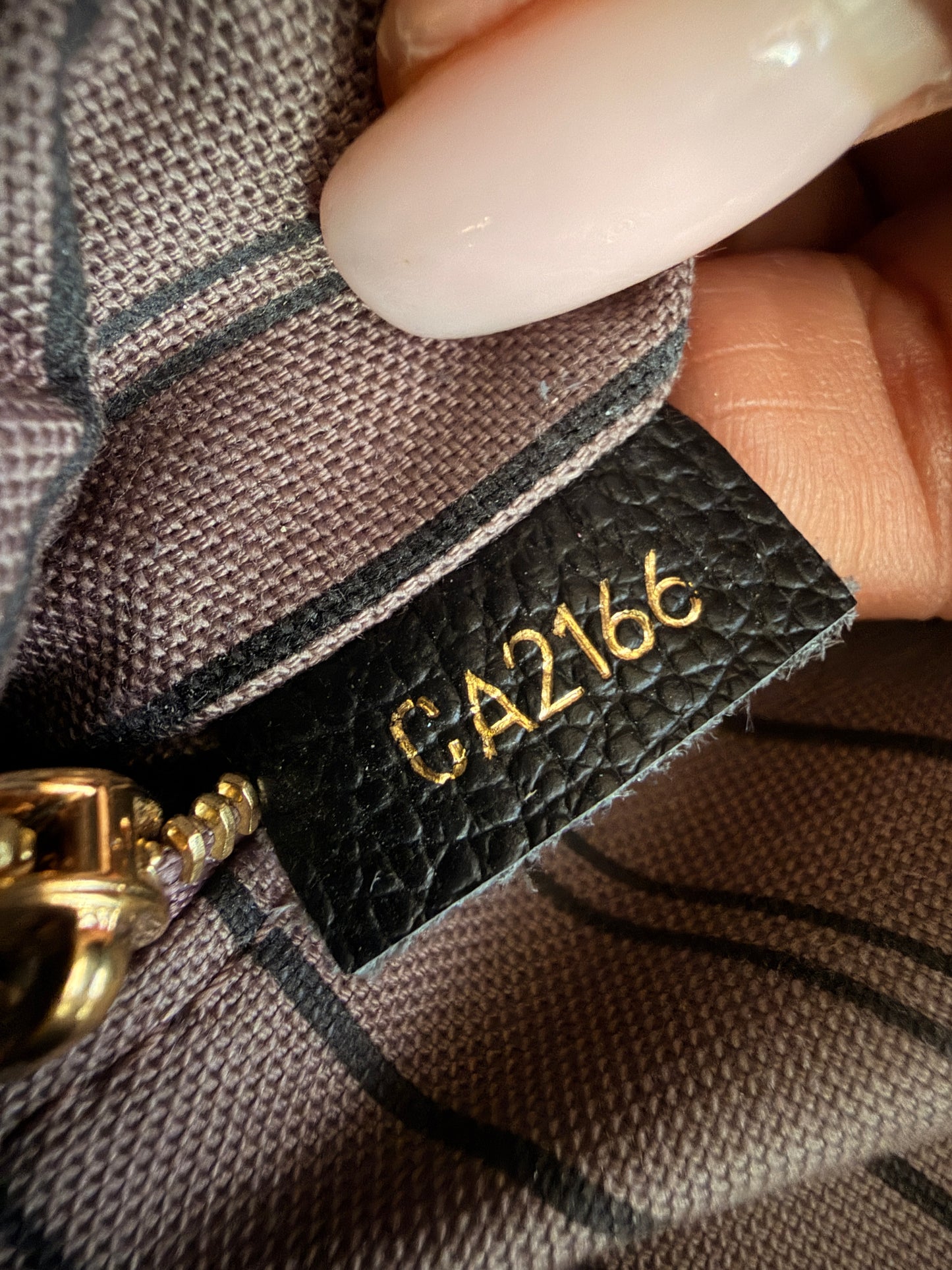 LOUIS VUITTON Empreinte Bagatelle in Noir