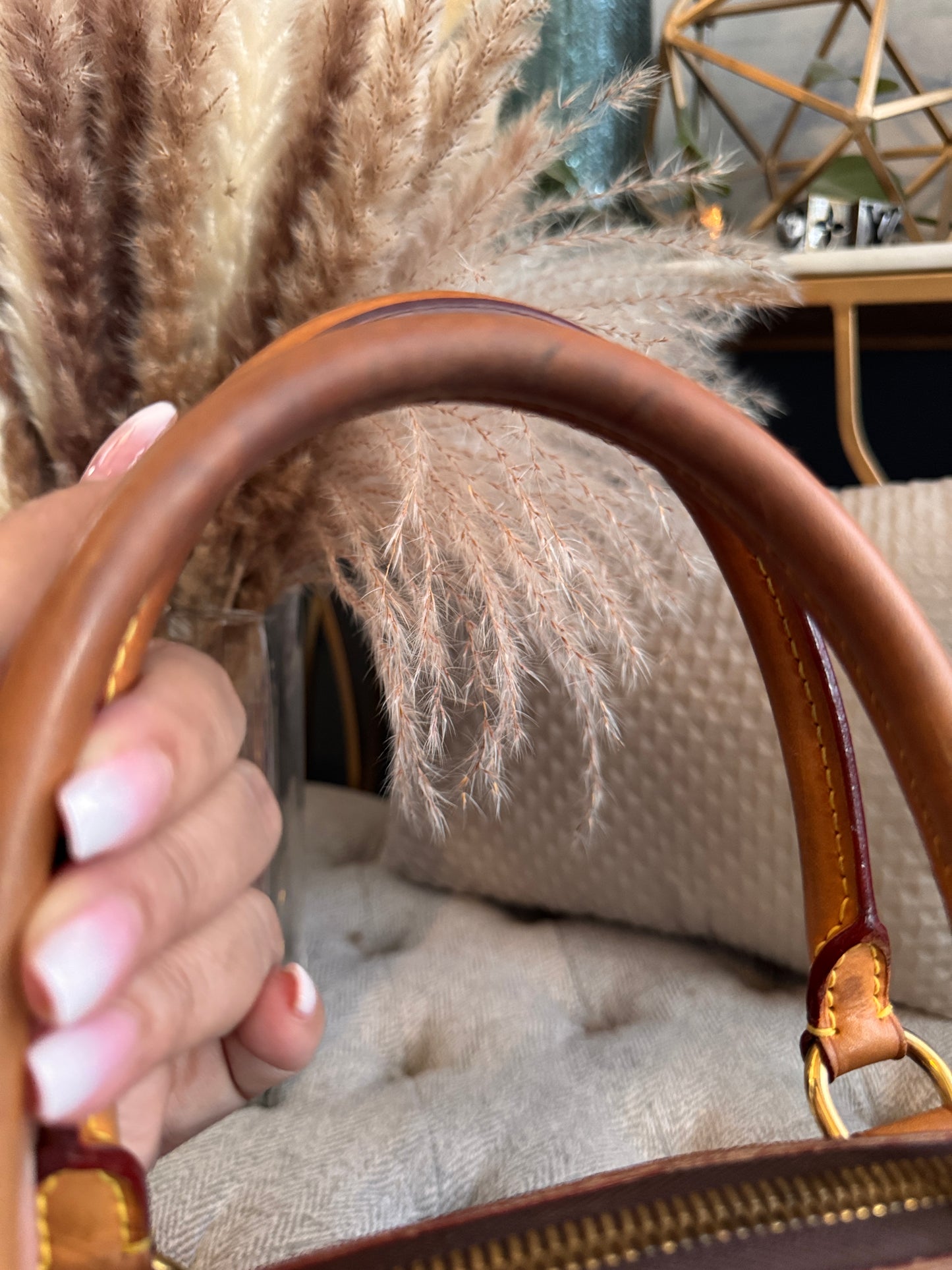 Louis Vuitton Vintage Tivoli PM