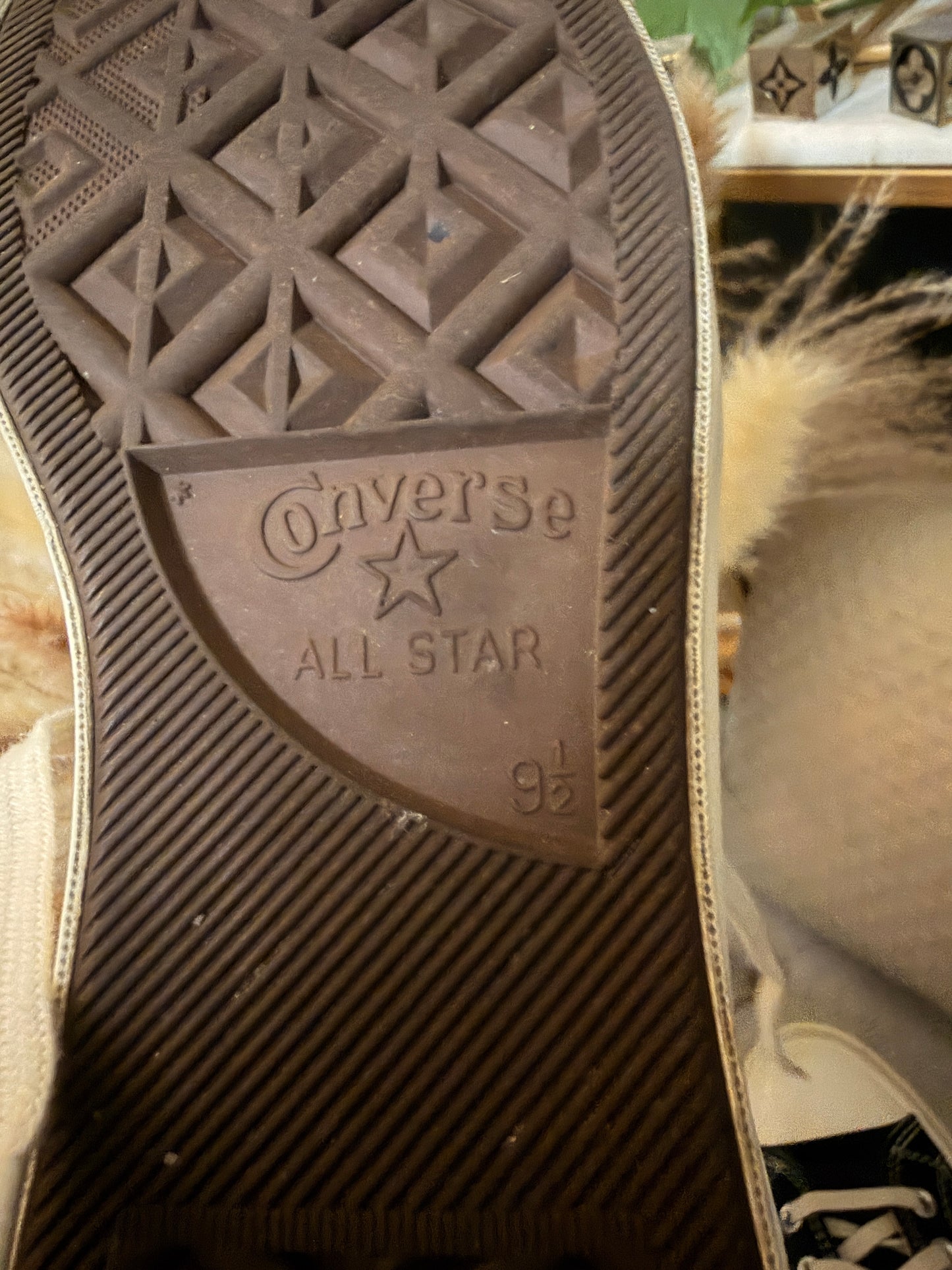 Converse x Comme des Garçons PLAY Chuck 70 sneaker sz9.5 Men/11Women