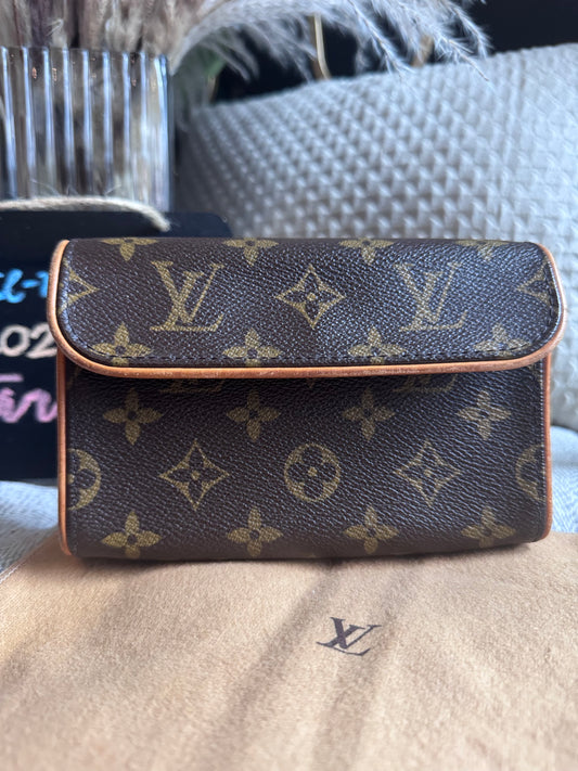 Louis Vuitton Pochette Florentine