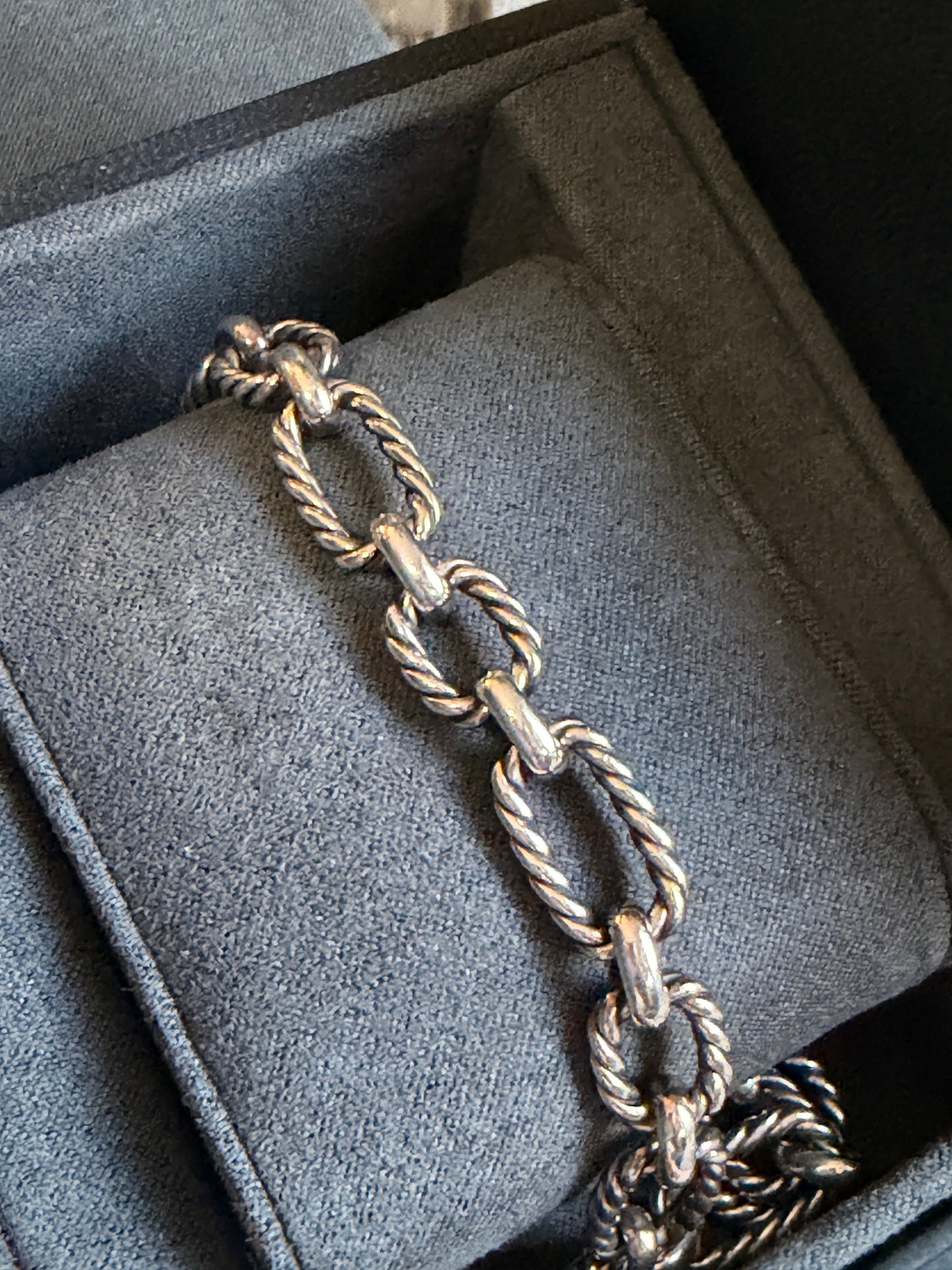 David Yurman Cushion Chain Toggle bracelet with Sapphires
