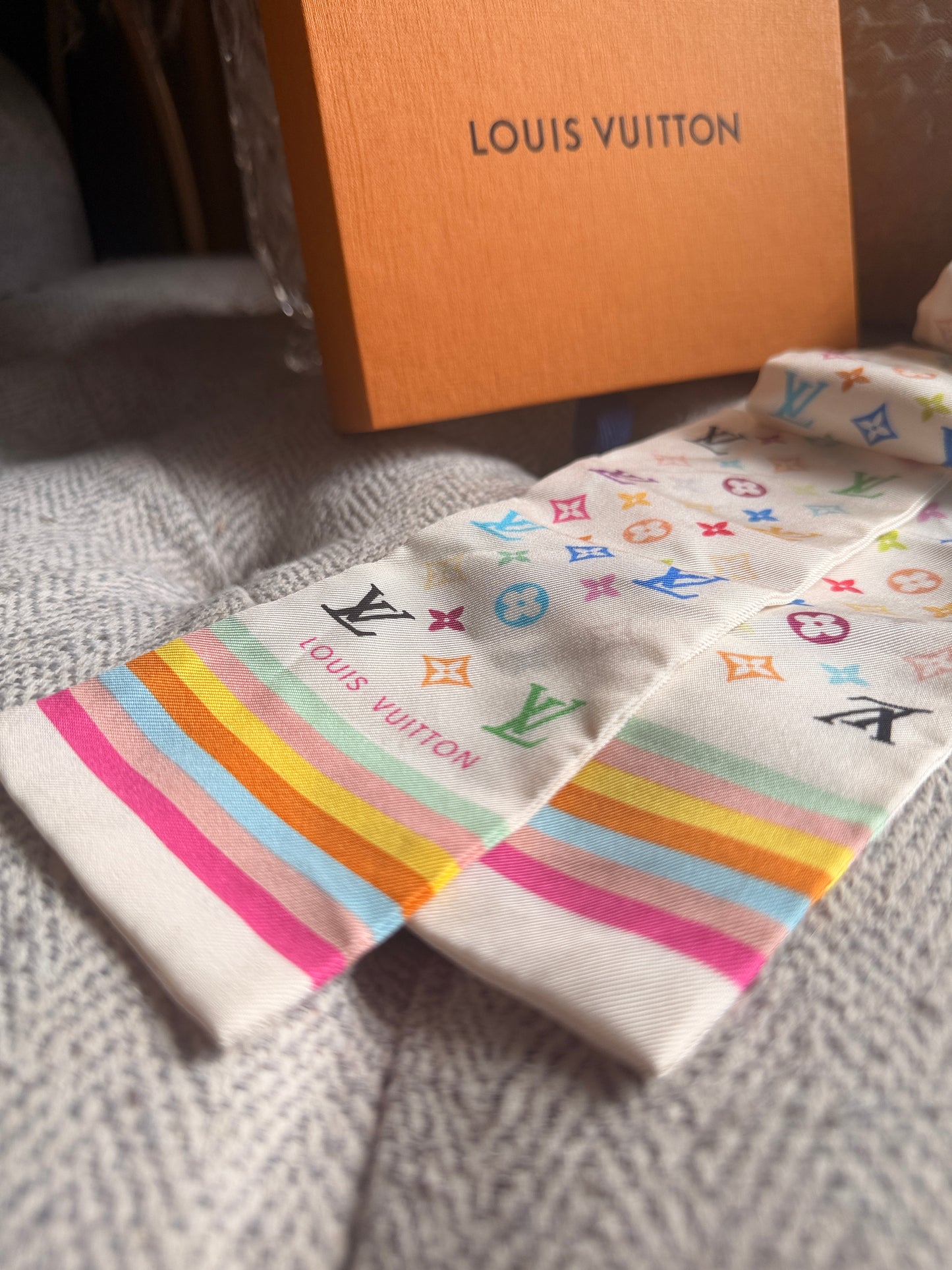 Louis Vuitton HTF Multicolor Bandeau in Blanc