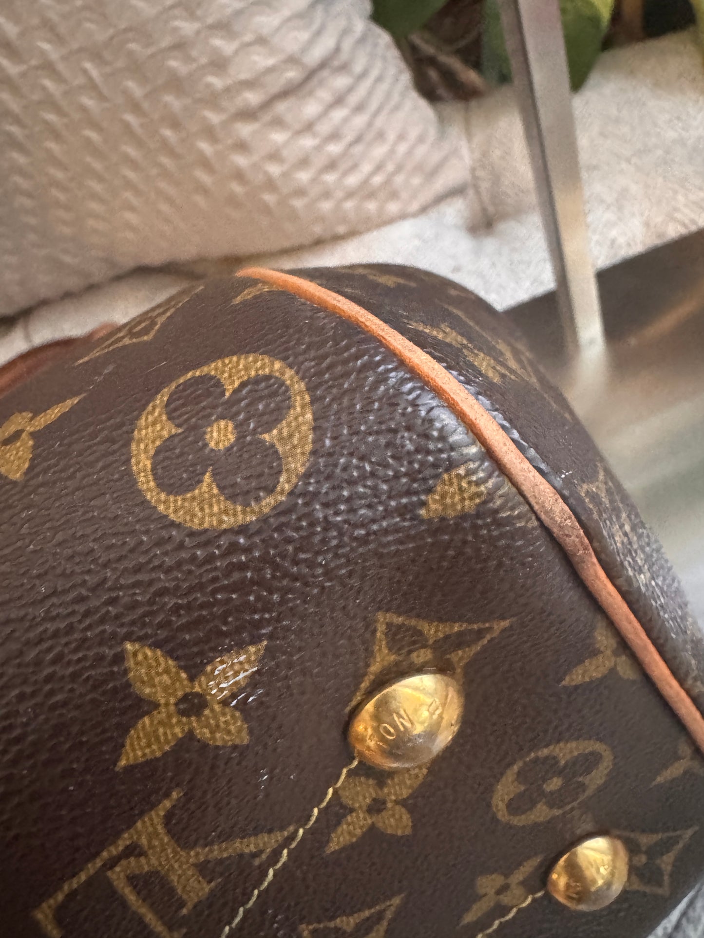 Louis Vuitton Vintage Tivoli PM