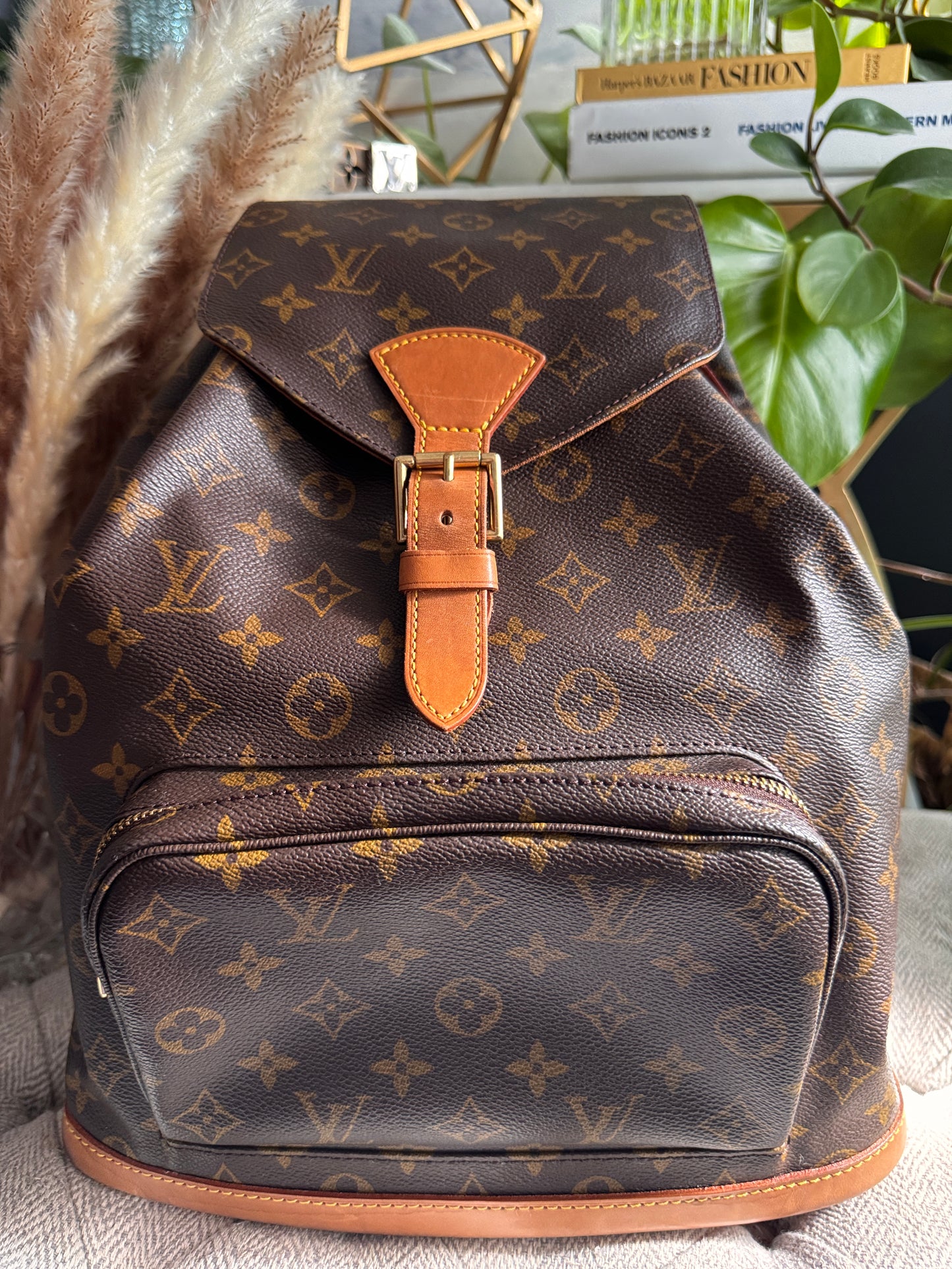 Louis Vuitton Vintage Montsouris GM