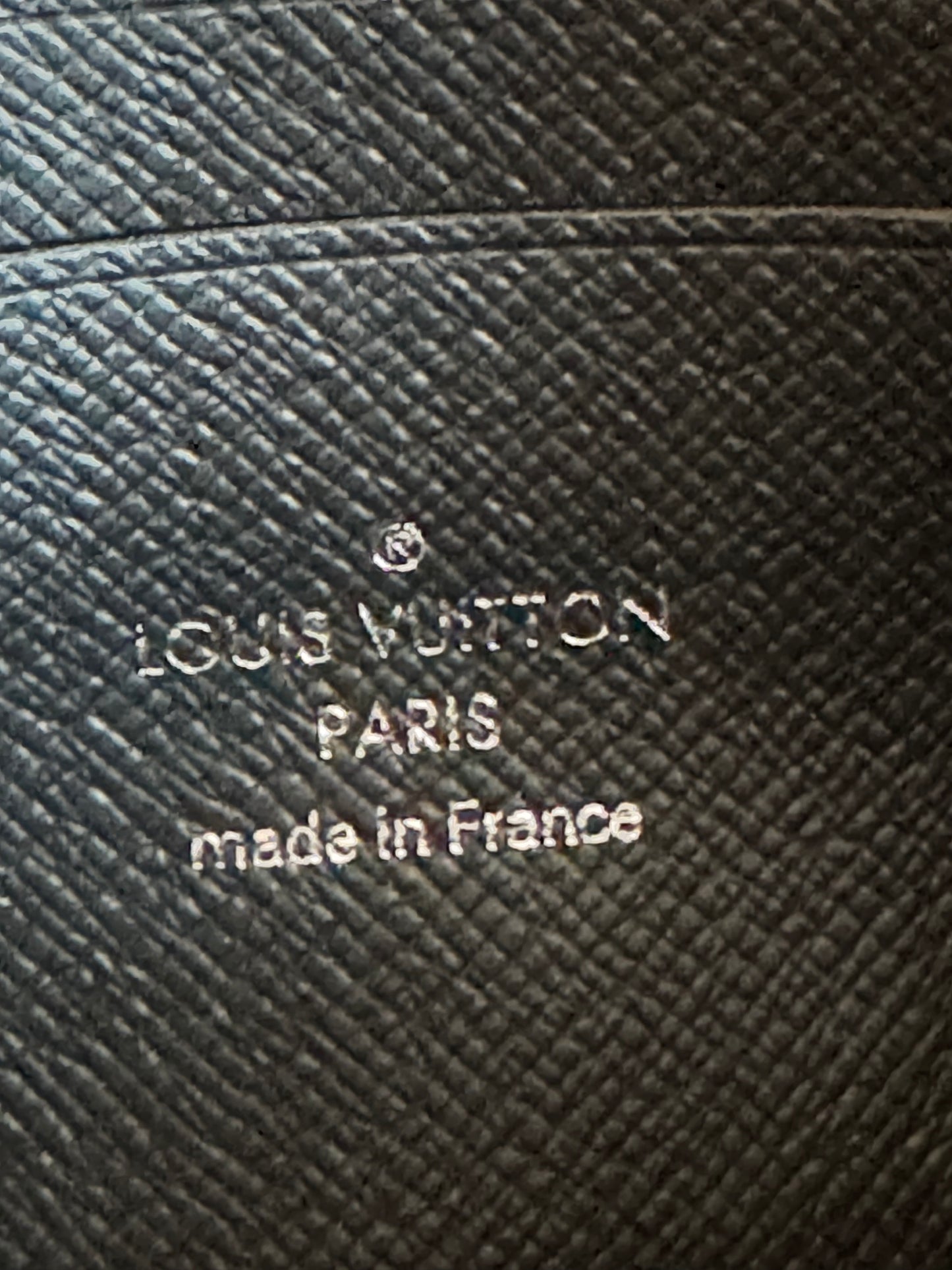 Louis Vuitton Discovery Pouch in Monogram Eclipse