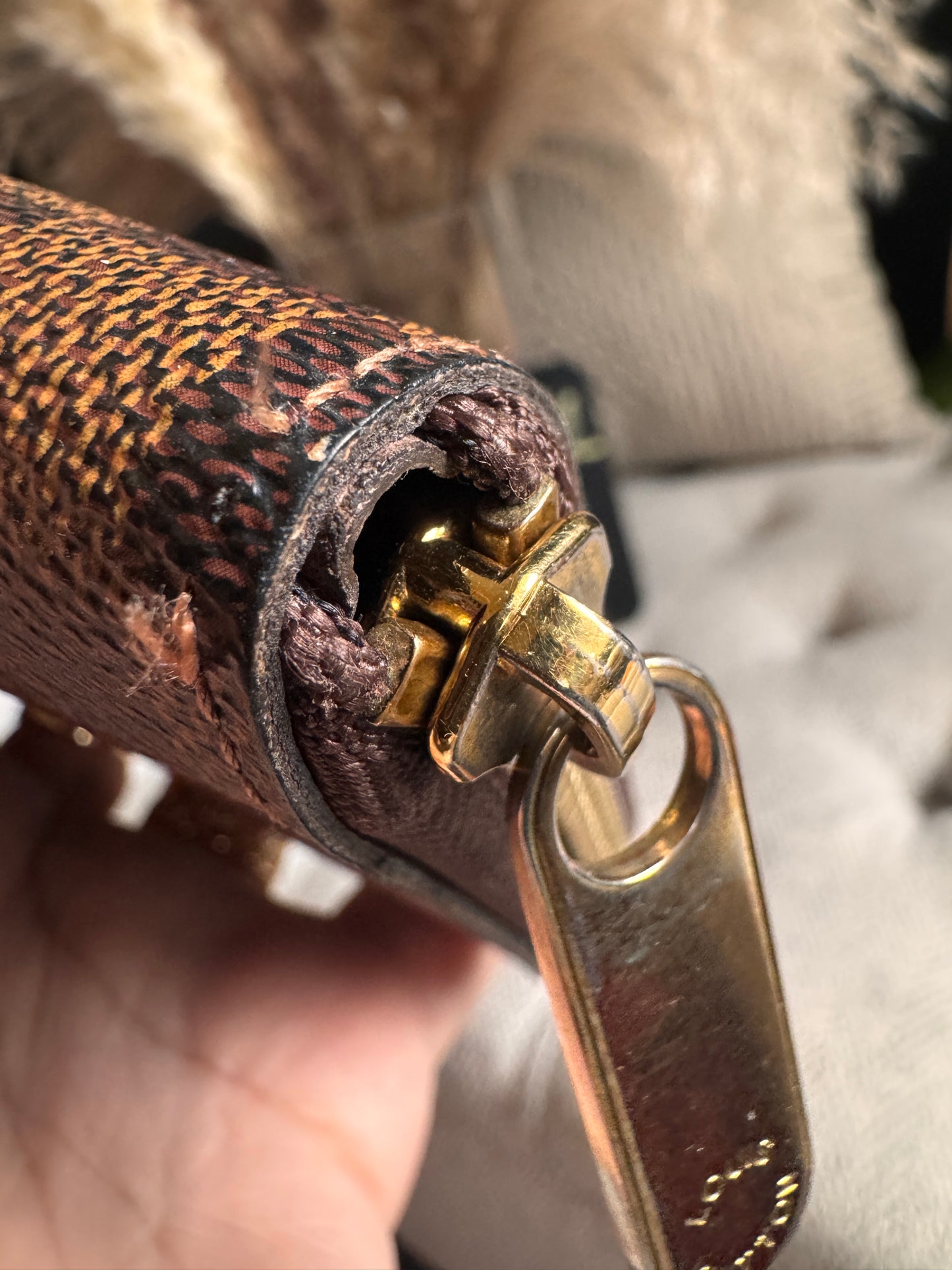 Louis Vuitton Compact Zippy