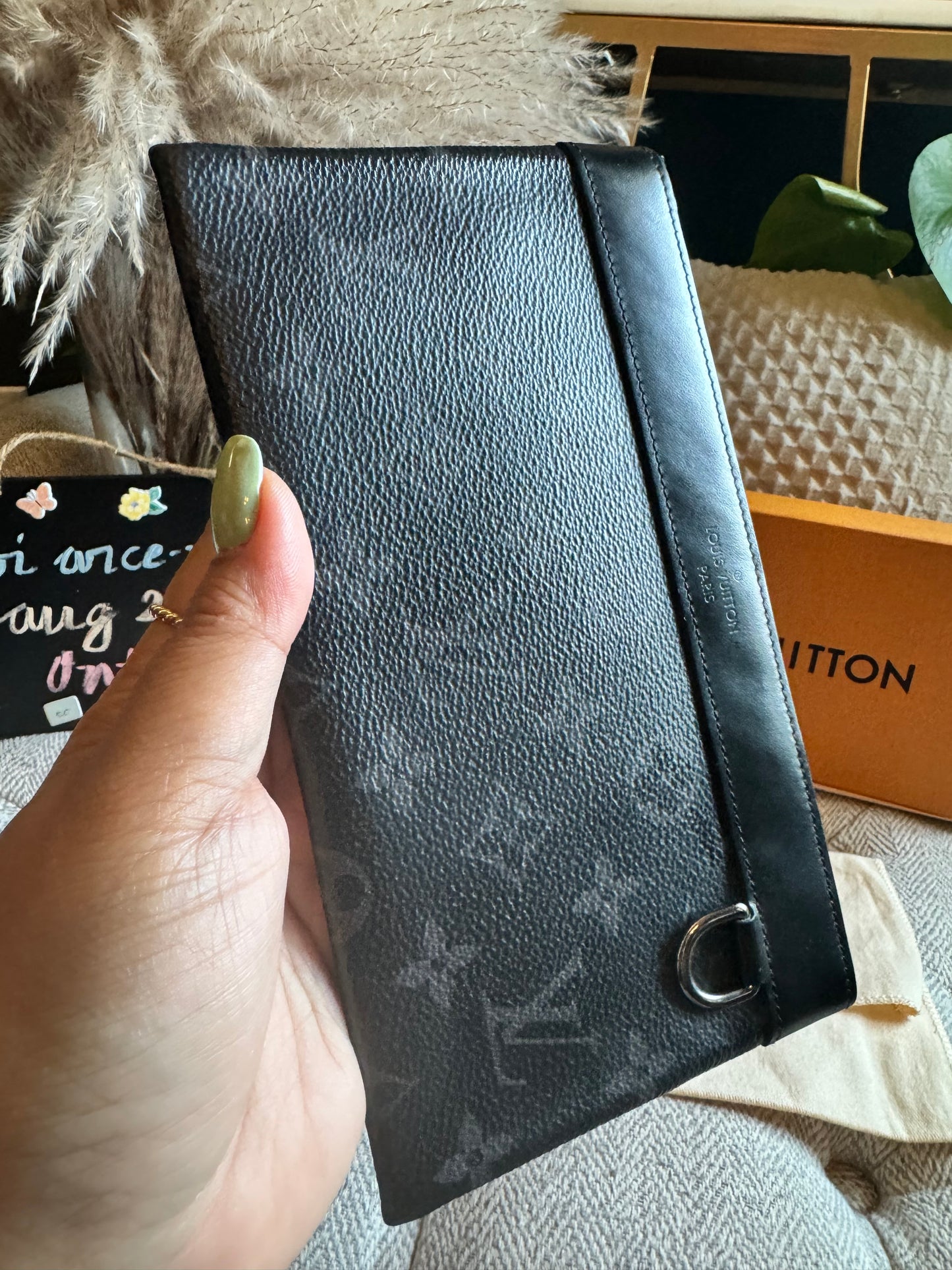 Louis Vuitton Discovery Pouch in Monogram Eclipse