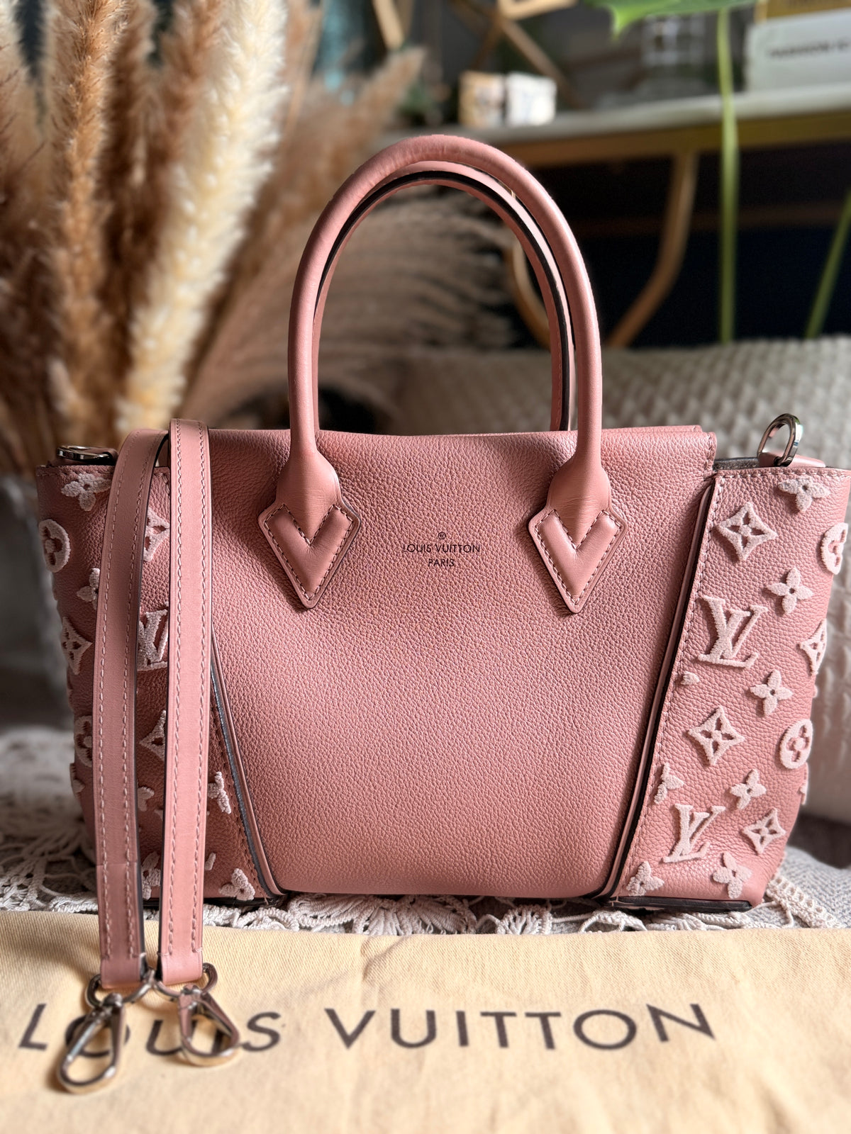 Louis Vuitton W Tote BB